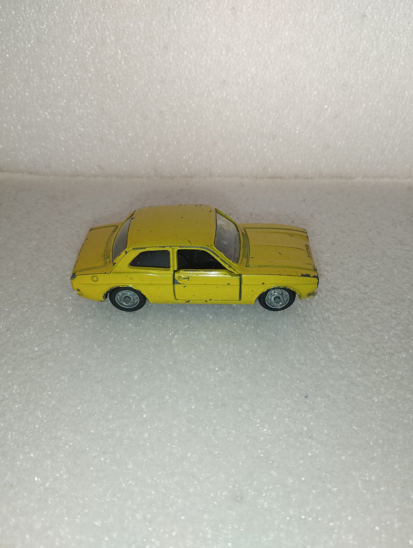 Ford Escort Mebetoys
Scala 1:43