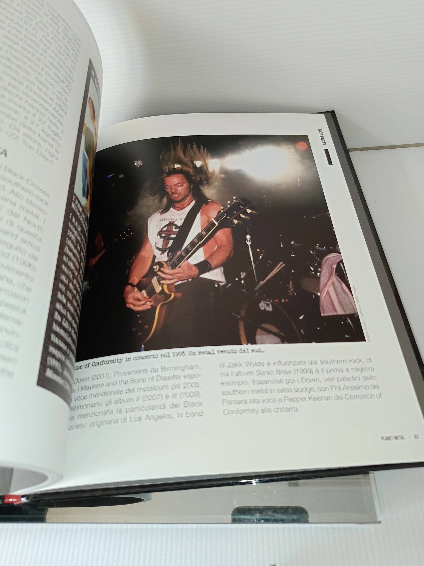 Black Crowes Libro Serie Planet Metal
Hachette n.29