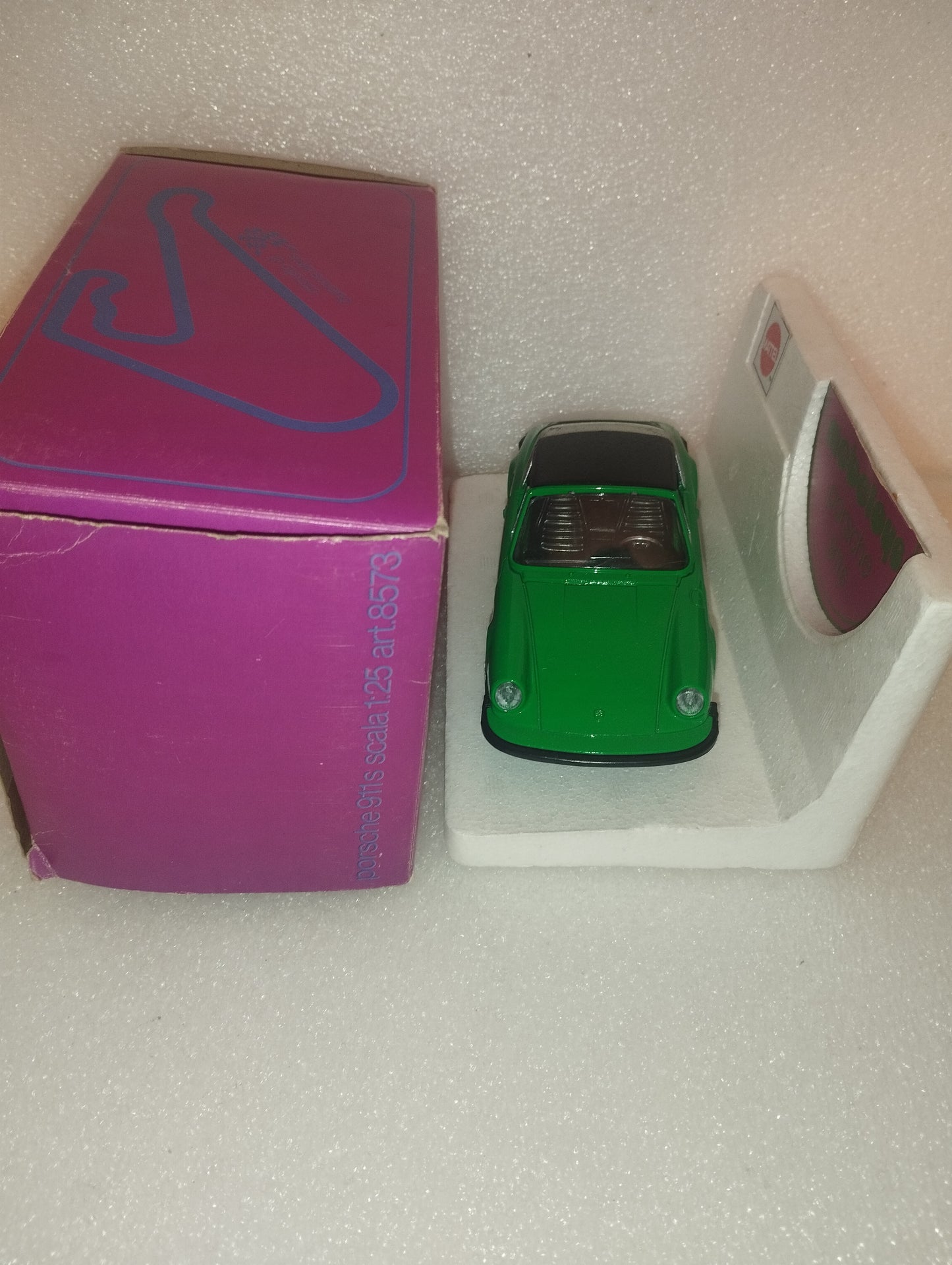 Porsche 911s Scala 1:25
Mebetoys art.8573