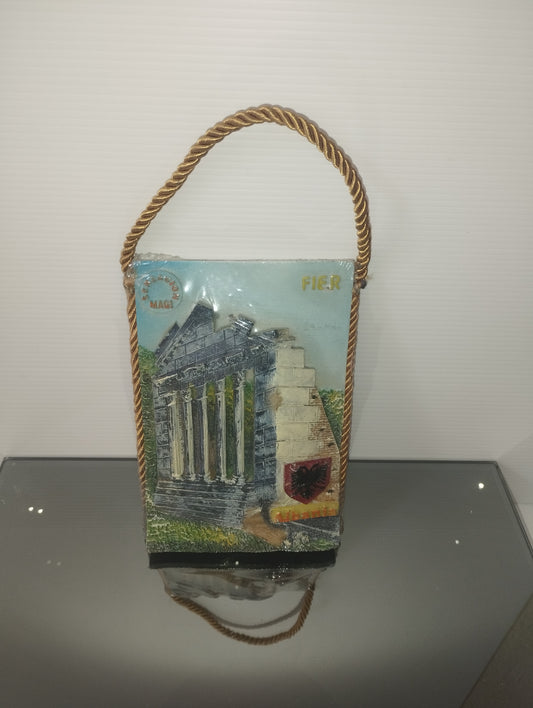 Souvenir Fier Albania In Resina