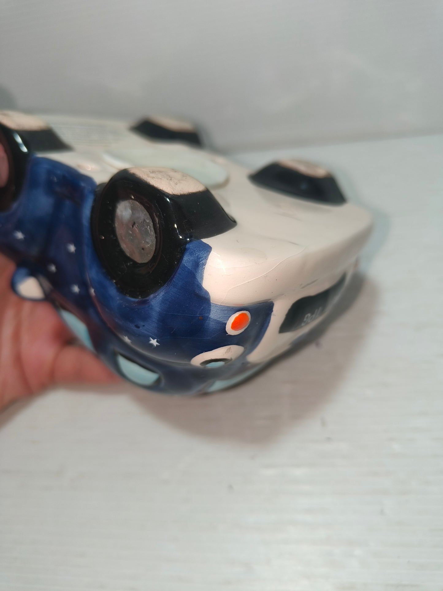 Salvadanaio Baci Perugina, LEGGI