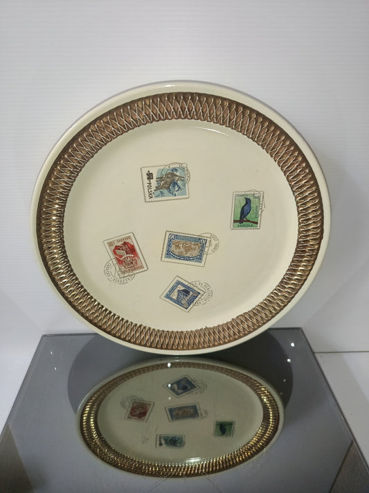 Piatto In Ceramica La Settimello Decorato Soggetto Francobolli Vintage