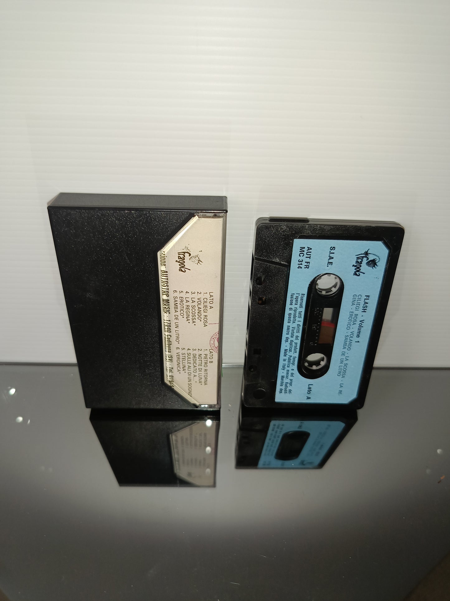I Flash Vol.1 Musicassetta
Edita nel 1985 da Fragola/Autostop Music Cod.MC314