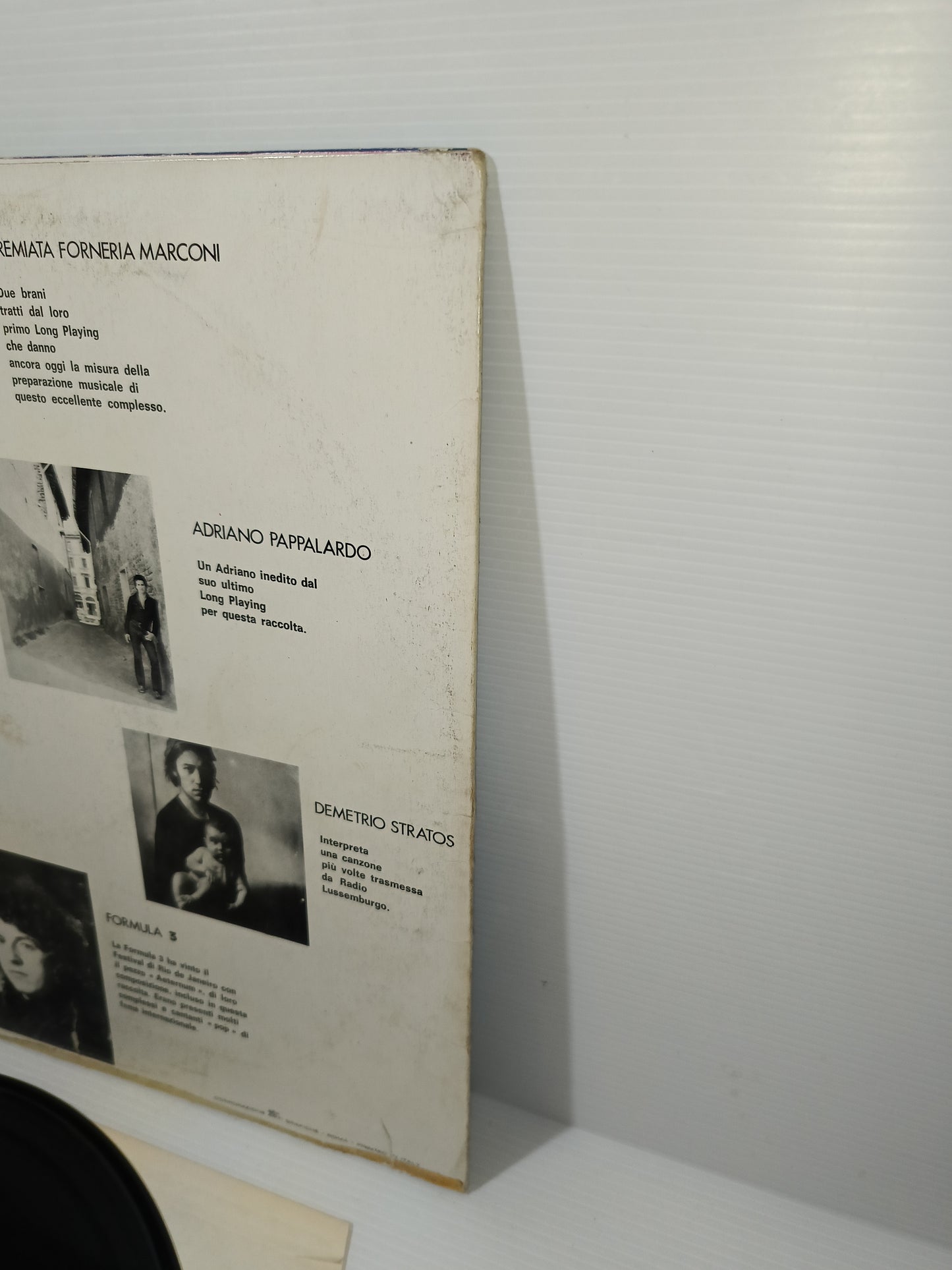 Qui Giovani Various LP 33 Giri
Edito nel 1972 da Numero Uno Cod.2G2KY 19279