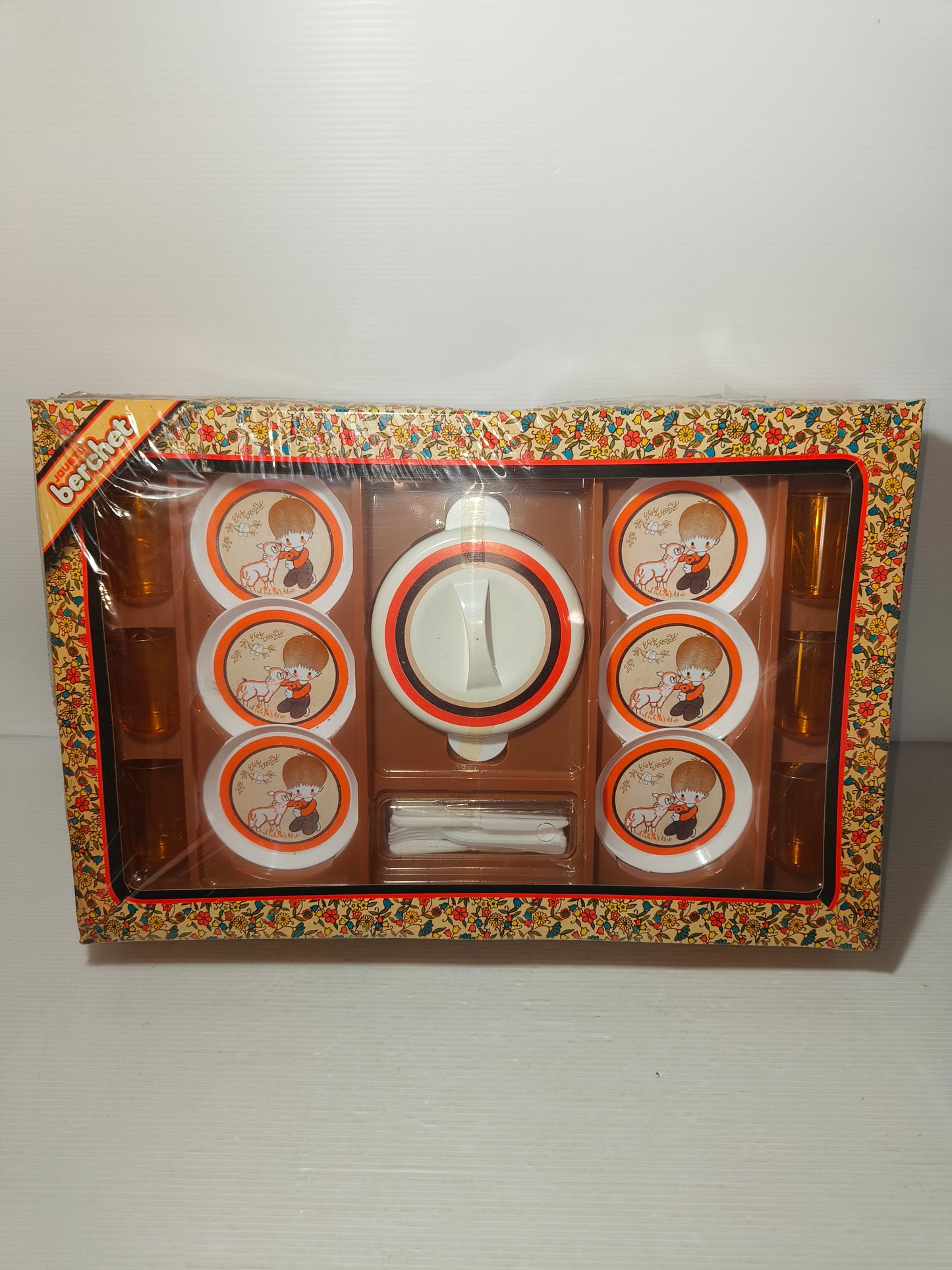 Servizio piatti e bicchieri giocattolo, anni 60-70 LEGGI