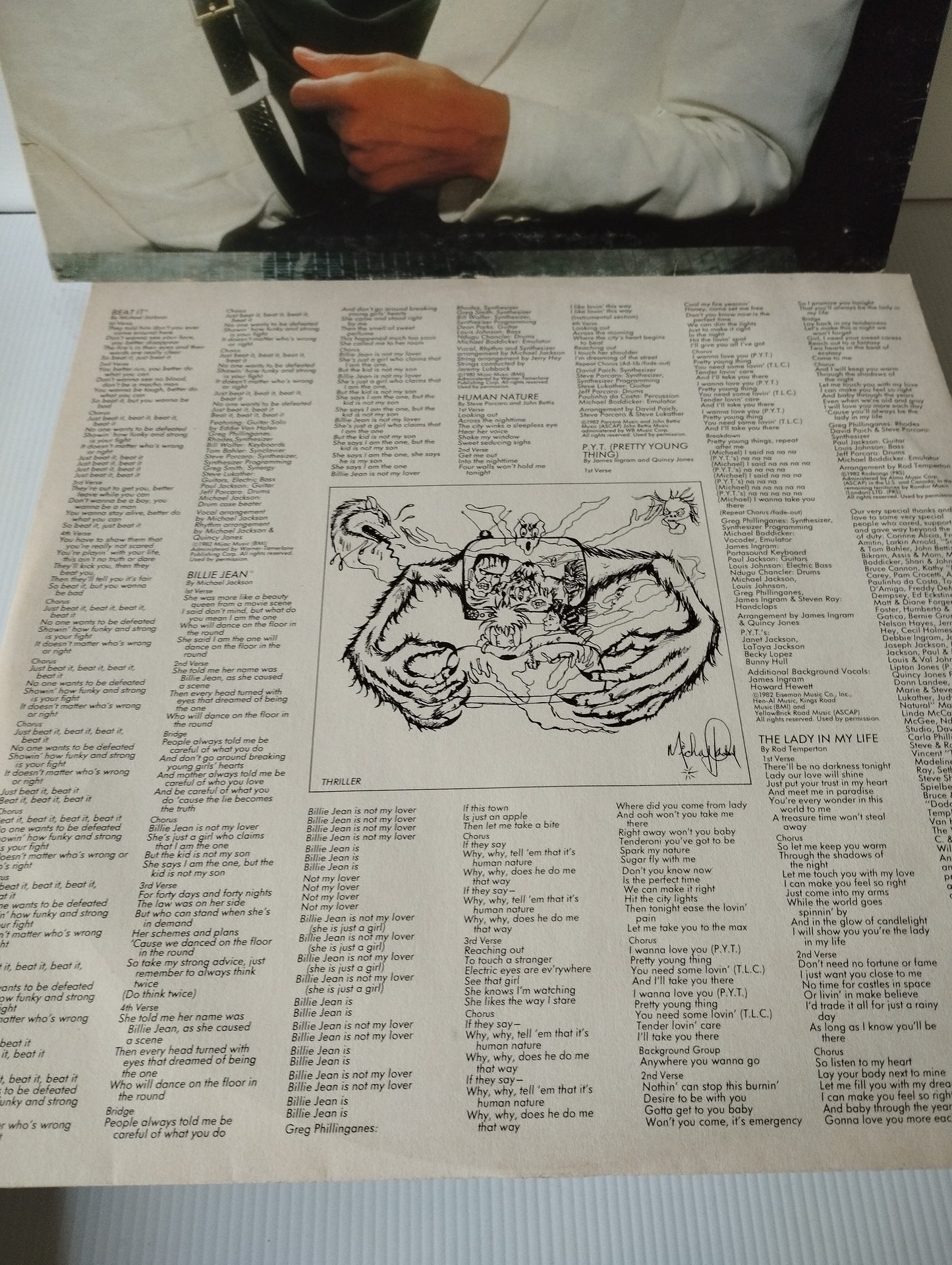 Thriller Michael Jackson Lp 33 Giri
Edito nel 1982 da  Epic Cod.EPC 85930
Prima stampa italiana