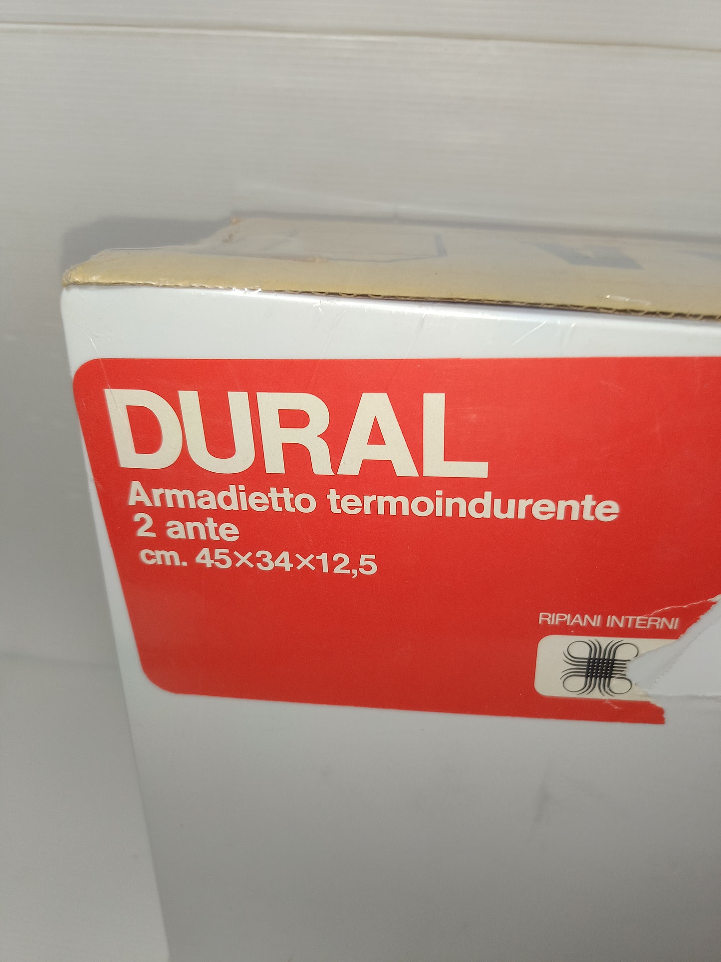 Armadietto Sonya Plastic Press Vintage
Il plastica termoindurente 2 ante