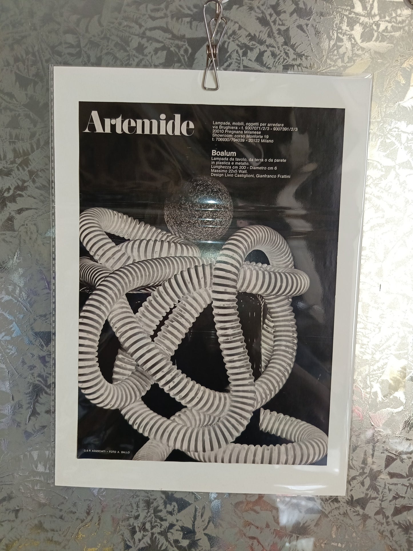 Artemide lampada Boalum Locandina
Rifilata Da Rivista D'epoca Su Cartoncino