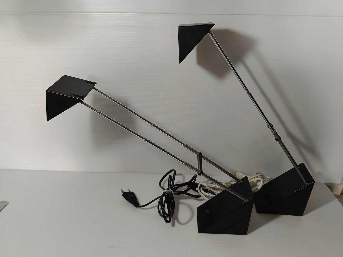 2 Lampade Design TL-101 Vintage da Restaurare