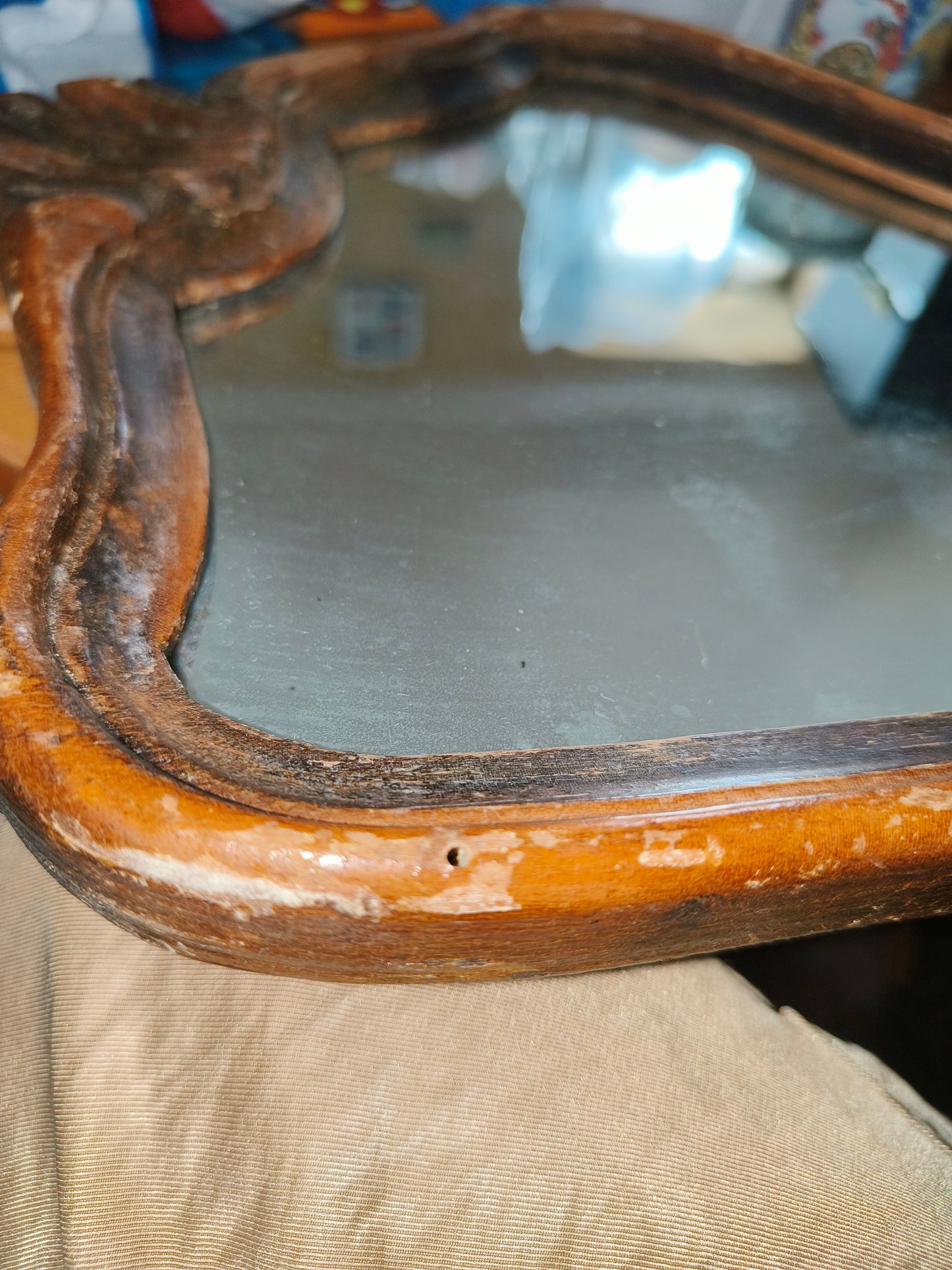 Antico Specchio con cornice in legno, LEGGI