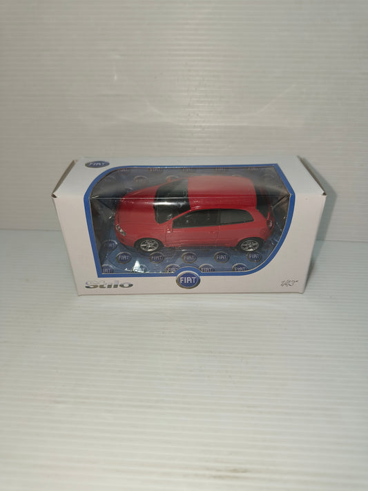 Modellino Fiat Stilo rossa Prodotto da Norev Scala 1:43