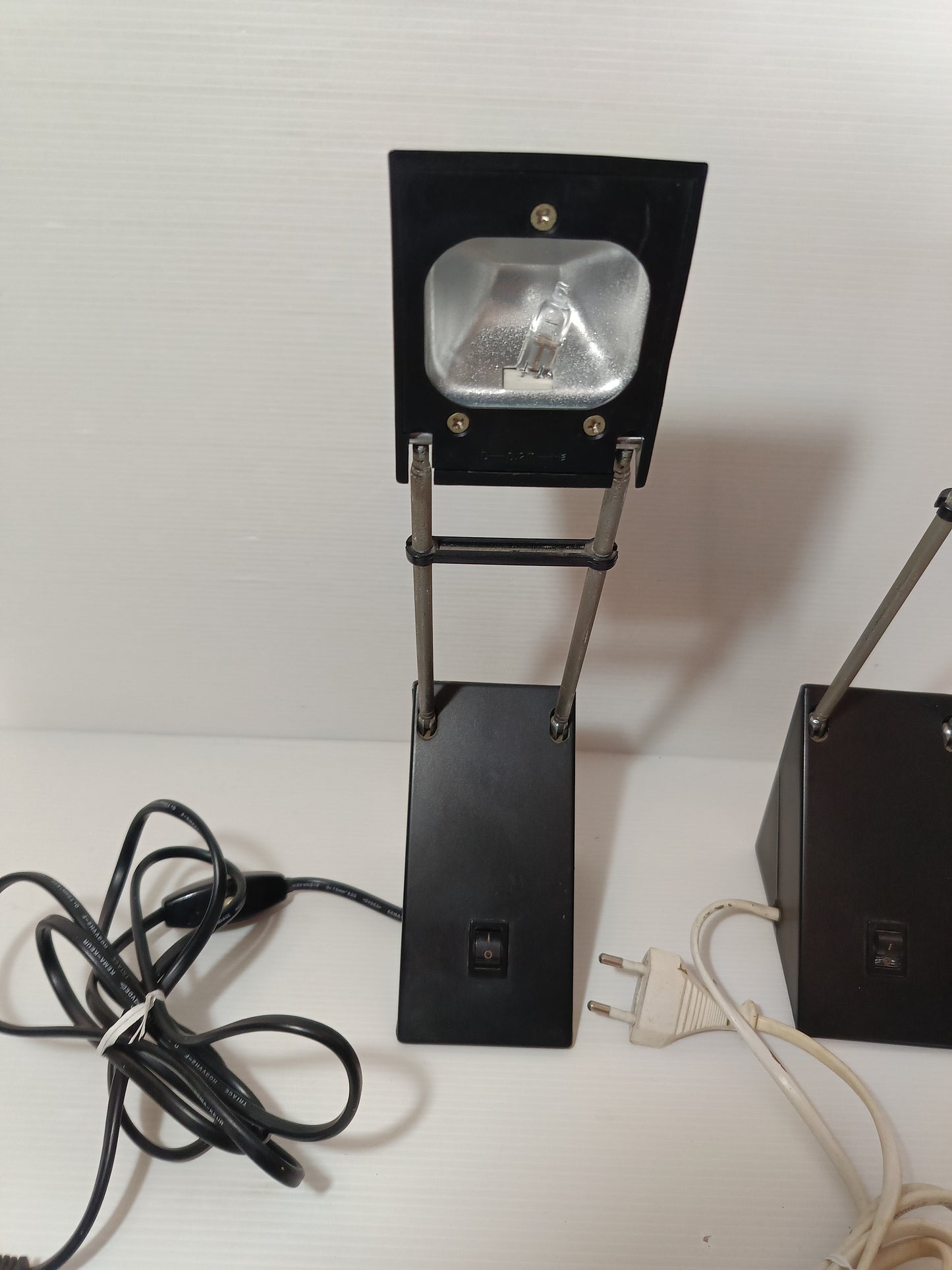 2 Lampade Design TL-101 Vintage da Restaurare