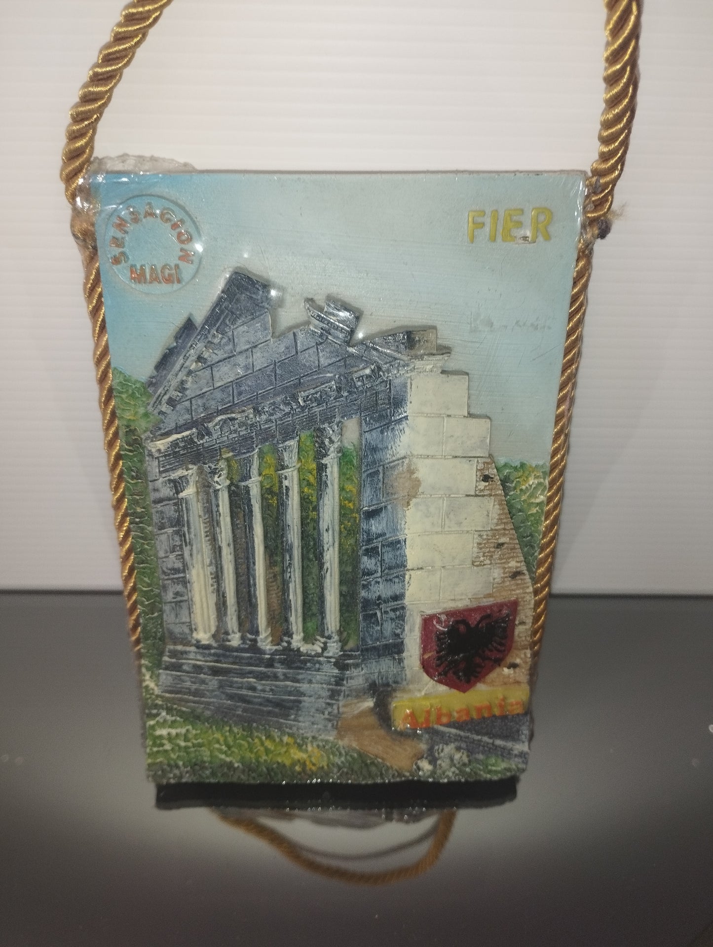 Souvenir Fier Albania In Resina