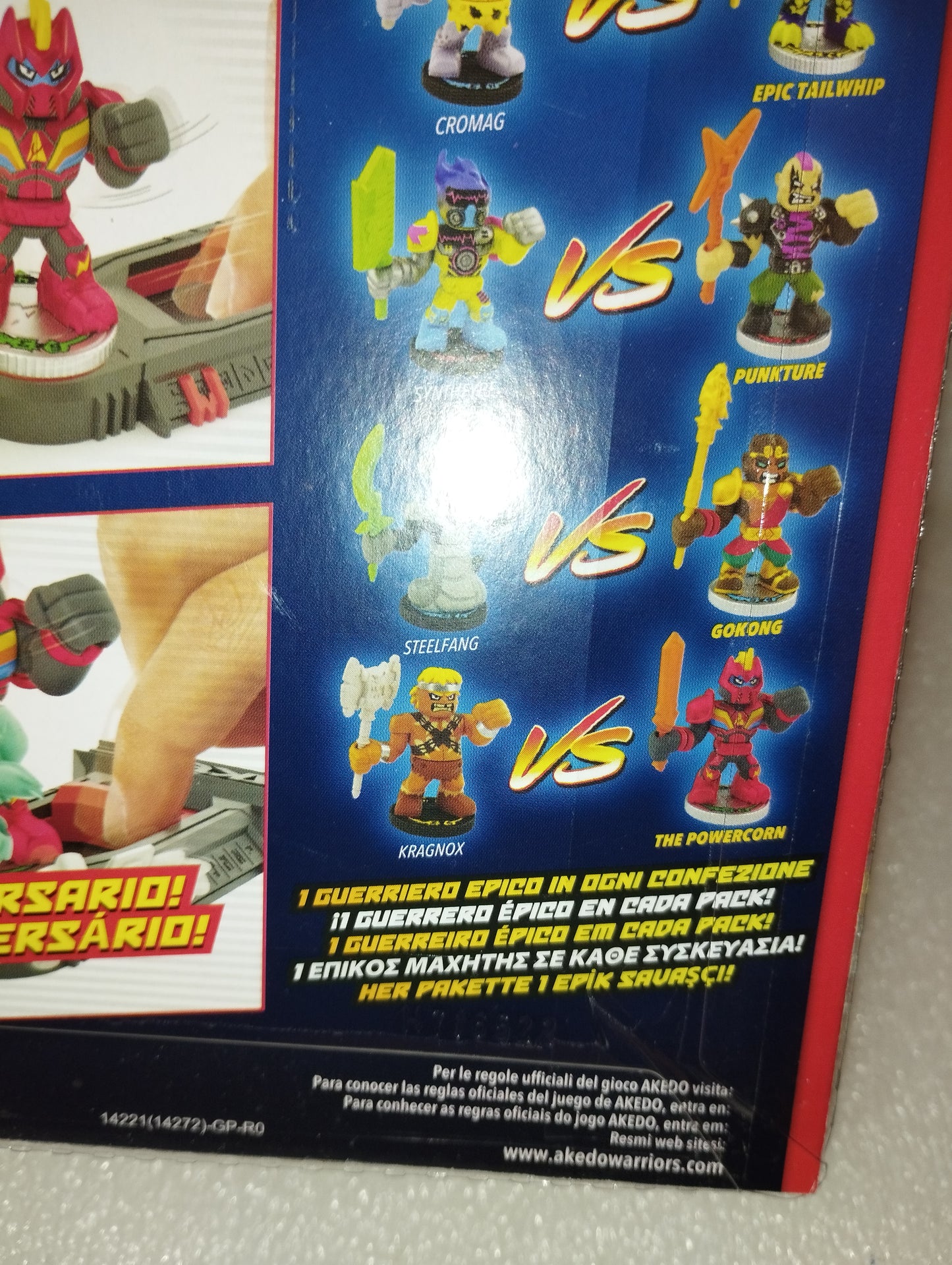 Akedo Steelfang vs Epic Gokong
Giochi Preziosi