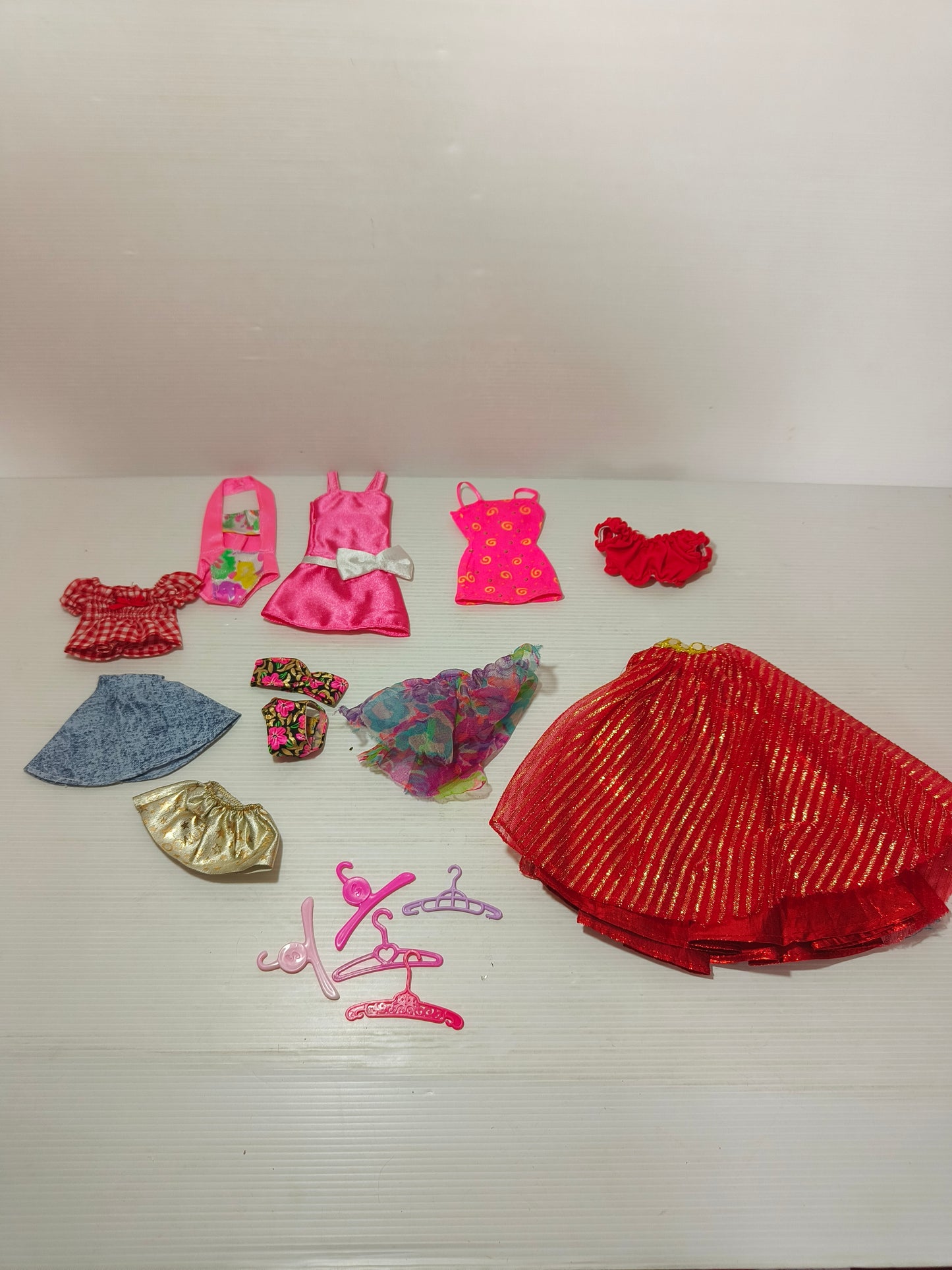 Lotto vestiti Barbie anni 90