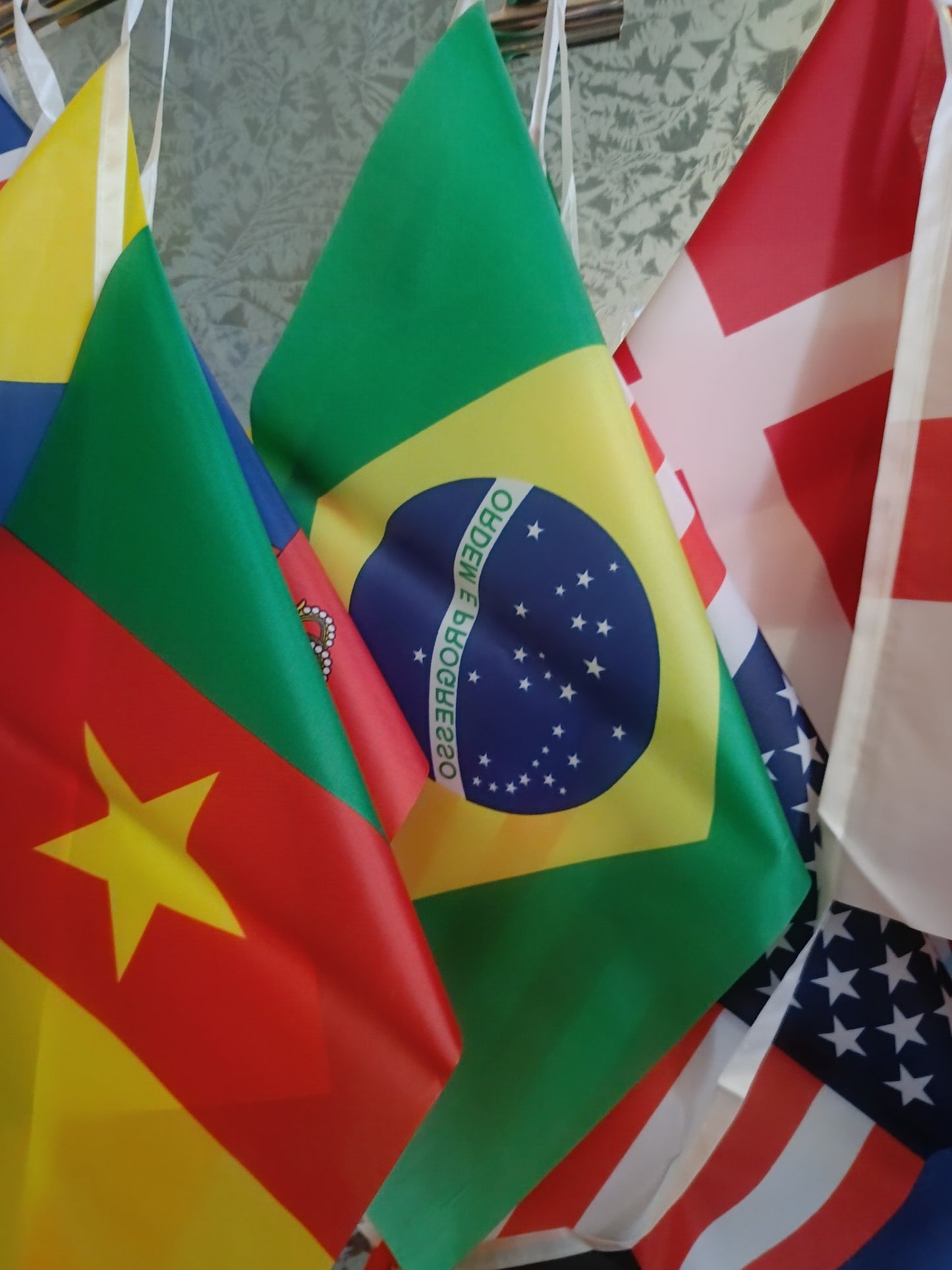 Mondiali Qatar  2022 Calcio
Catena Bandiere 32 Nazioni Partecipanti