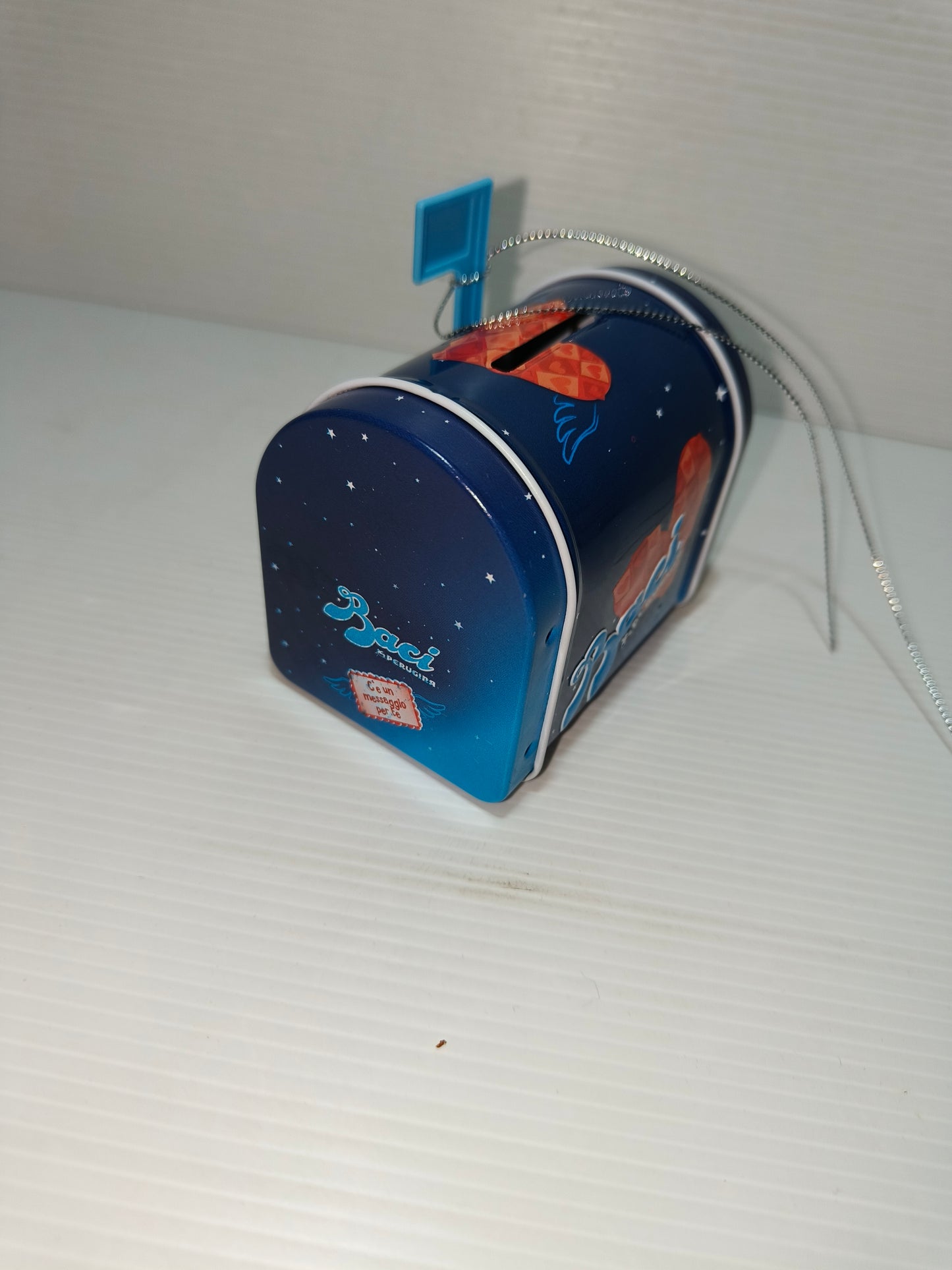 Salvadanaio Baci Perugina in metallo