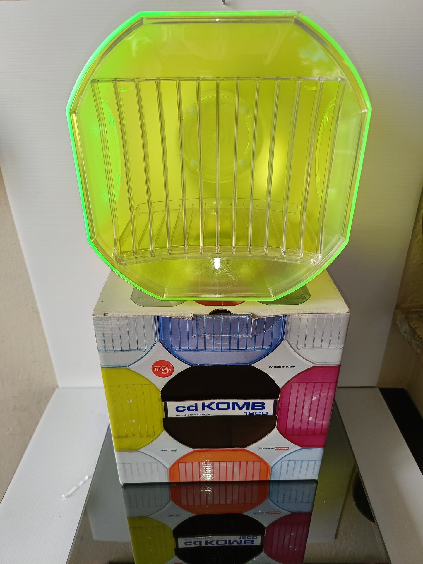 CD Komb 12 Cd
Prodotto da Mgl Plast
Design Agostino Bertani