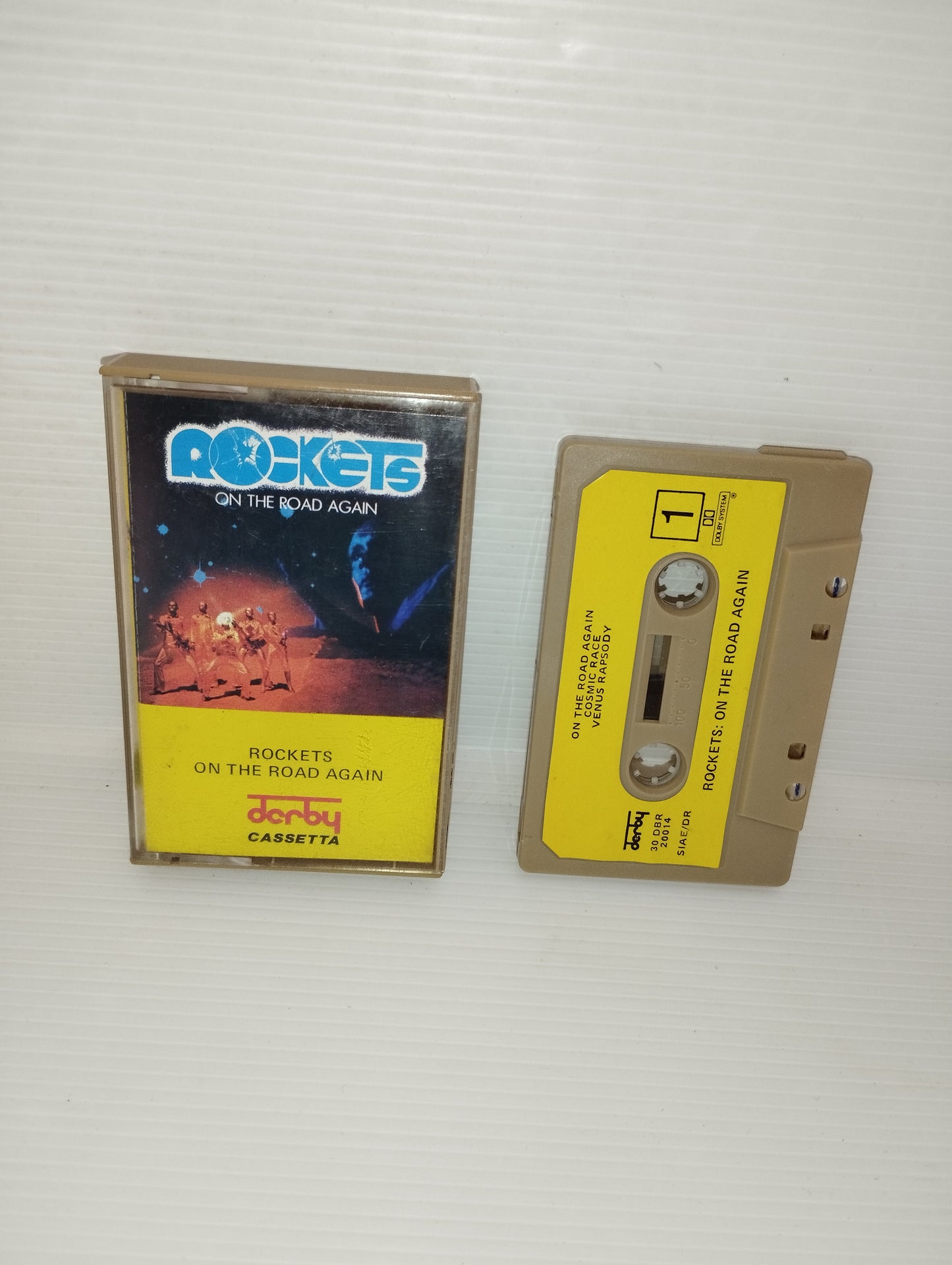 On The Road Again Rockets Musicassetta

Edita nel 1978 da Derby cod.30 DBR 20014