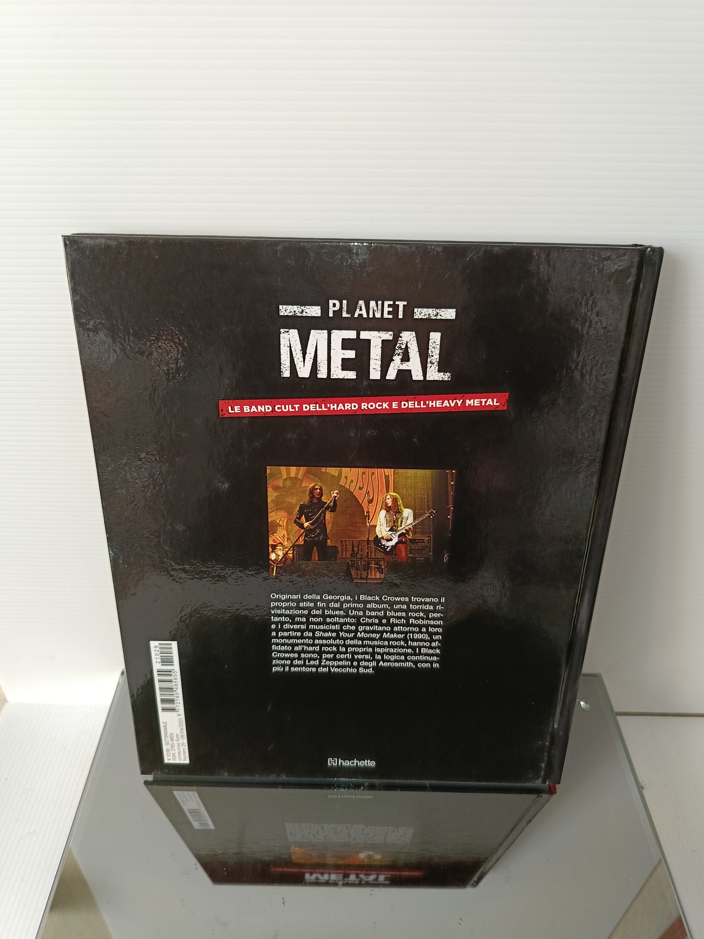 Black Crowes Libro Serie Planet Metal
Hachette n.29