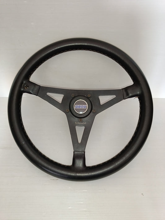 Volante Guidosimplex Fiat In Pelle Vintage
Diametro cm 36 a 3 razze