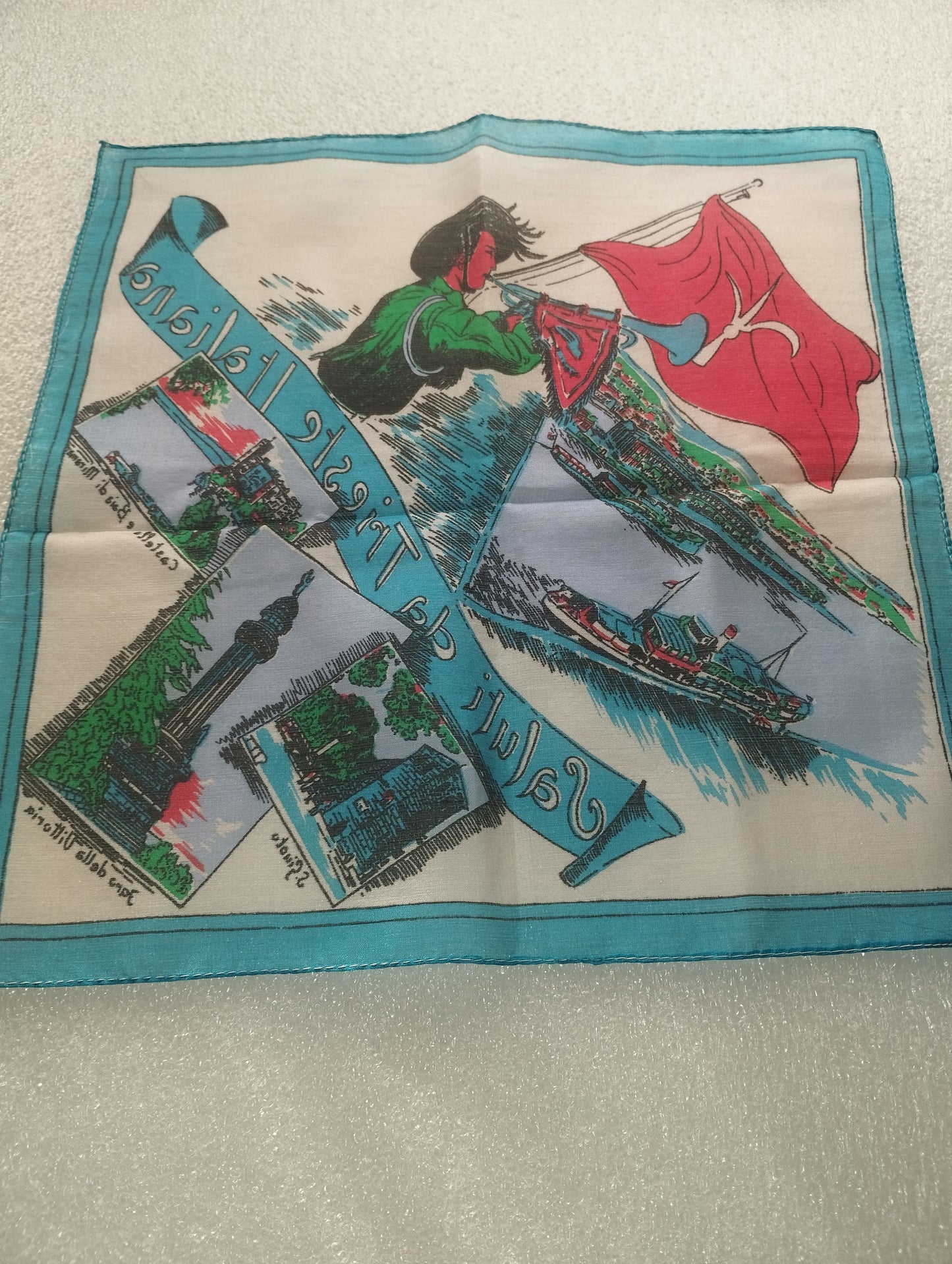 Fazzoletto Saluti Da Trieste Italiana
In Seta
Misure 28 x 28 cm