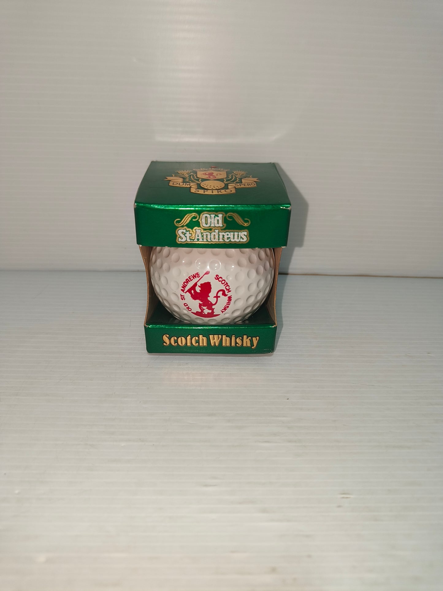 Pallina da Golf Miniatura Bob Ferguson Scotch Whisky, anni 80 LEGGI