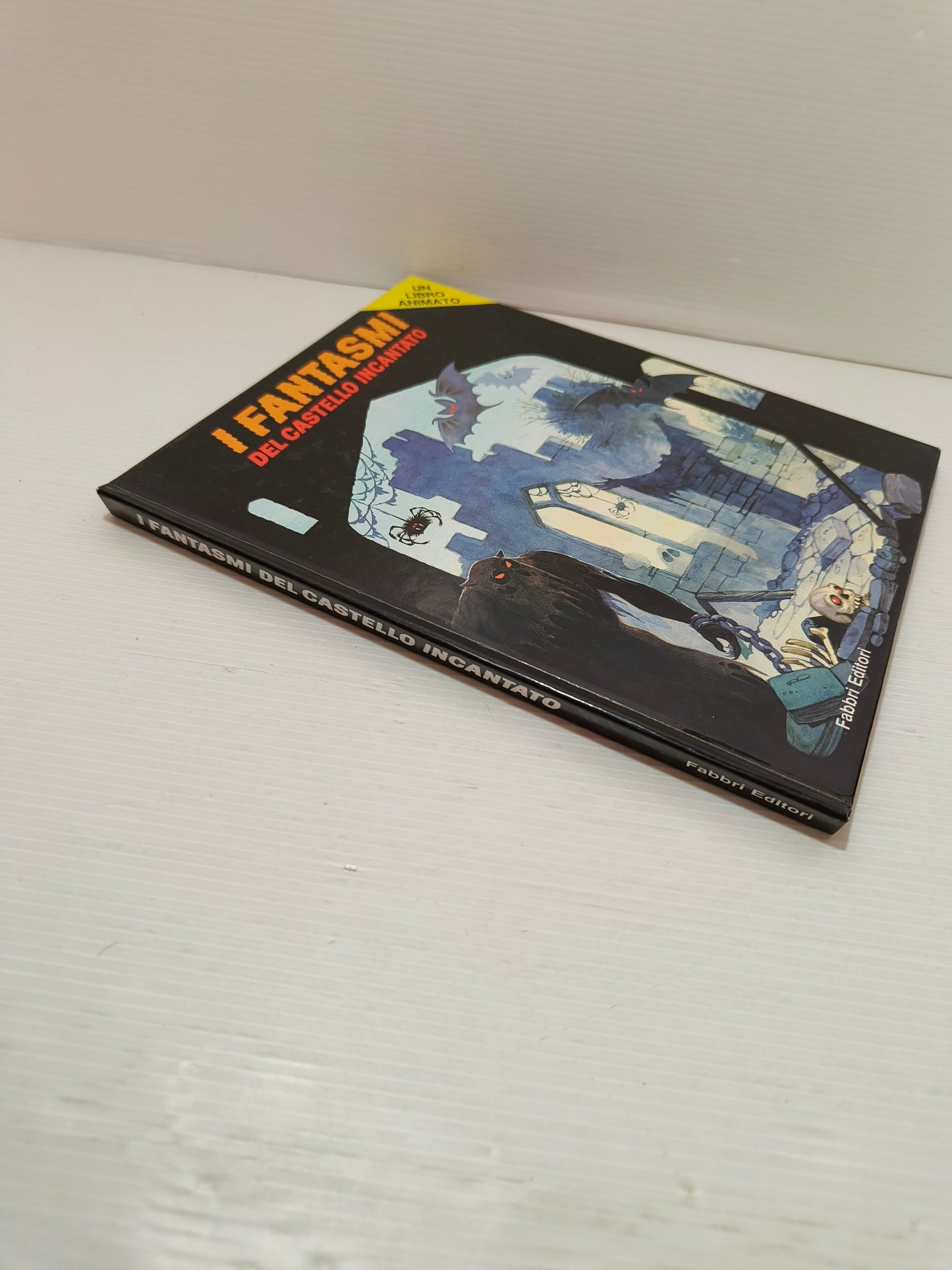Libro I Fantasmi Del Castello Incantato, 1994 LEGGI