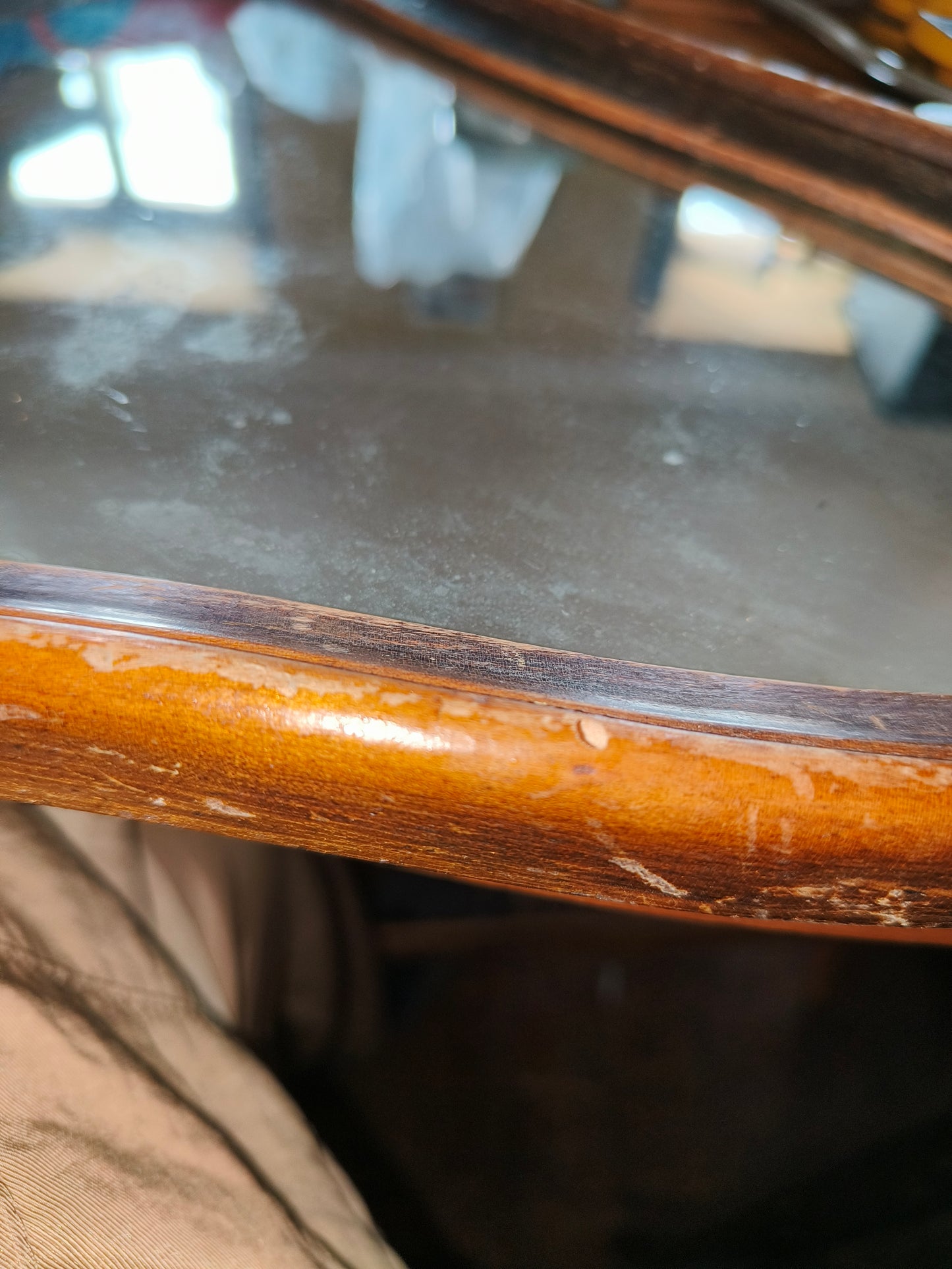 Antico Specchio con cornice in legno, LEGGI