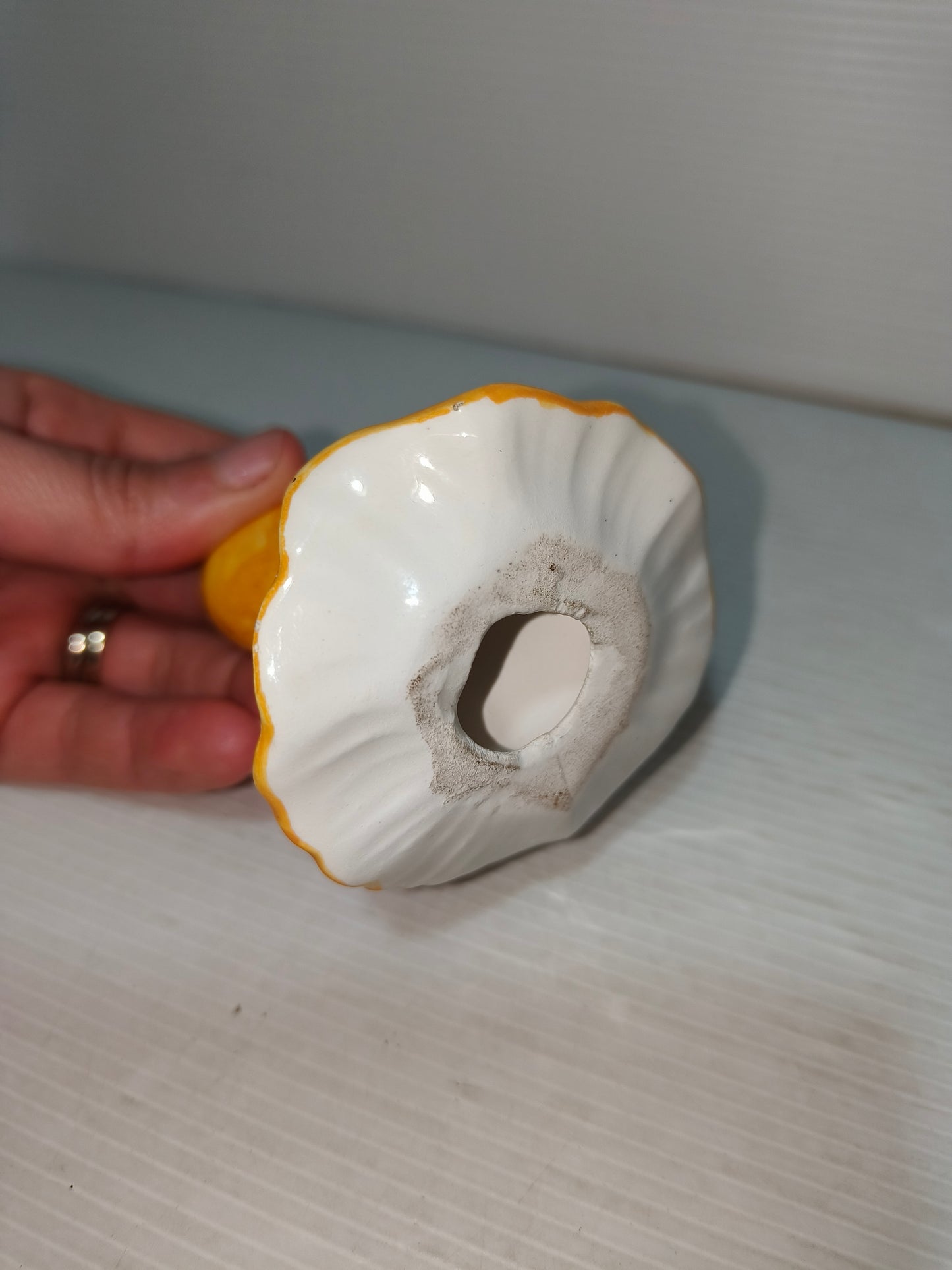 Soprammobile in ceramica vintage, LEGGI