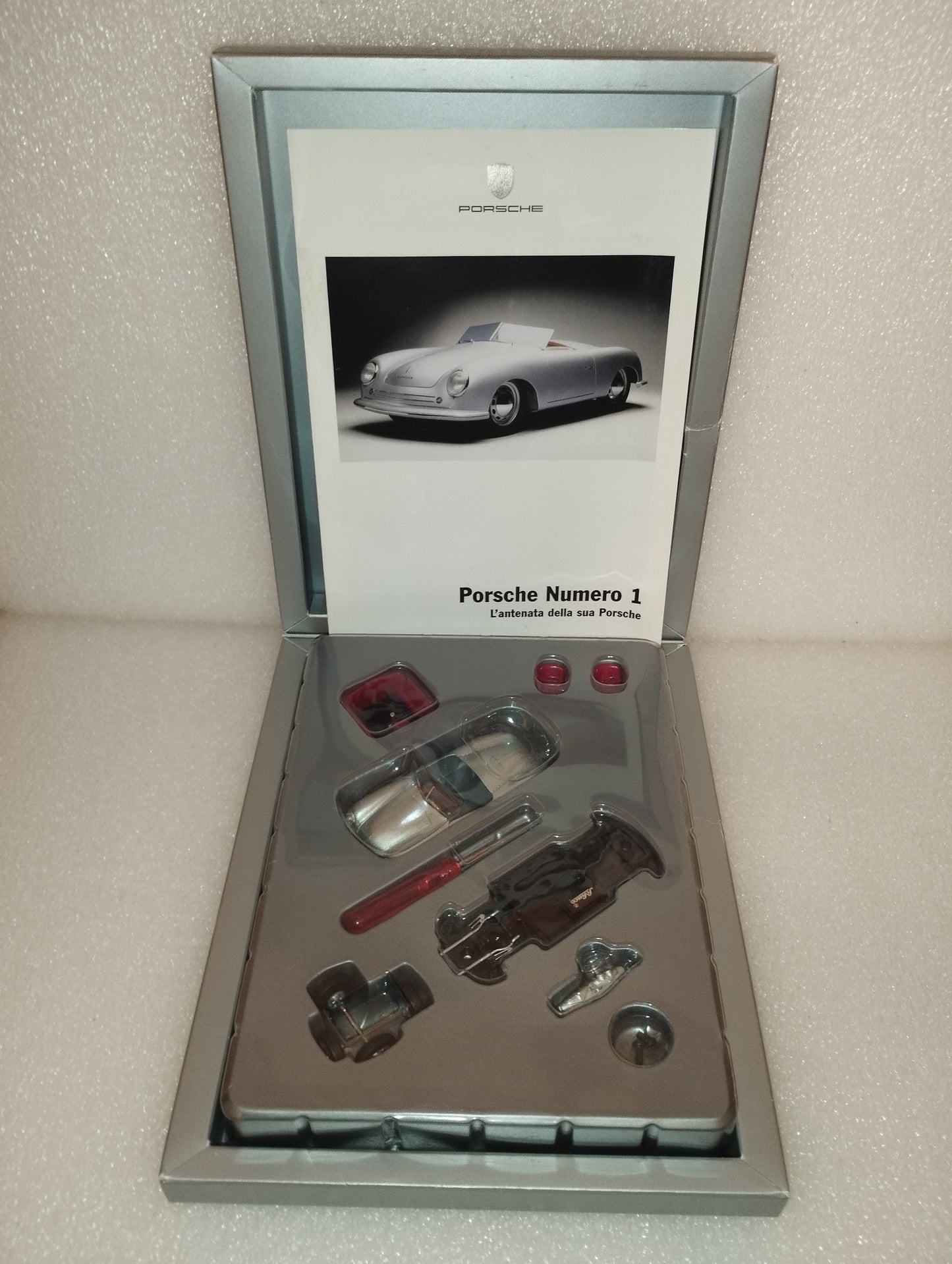 Porsche N.1 1948 Schuco
Scala 1:43 Kit Montaggio
Promozionale