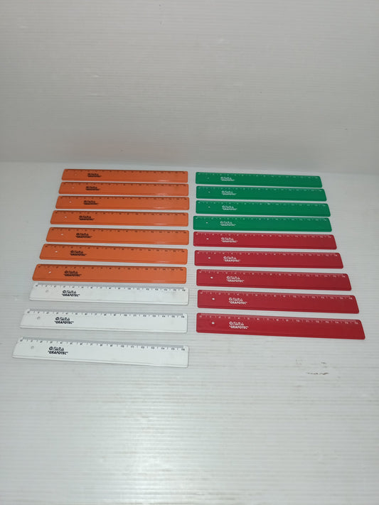 Lotto 19 Righelli In Plastica Colorata Fara Grafotec
Lunghezza cm 16
