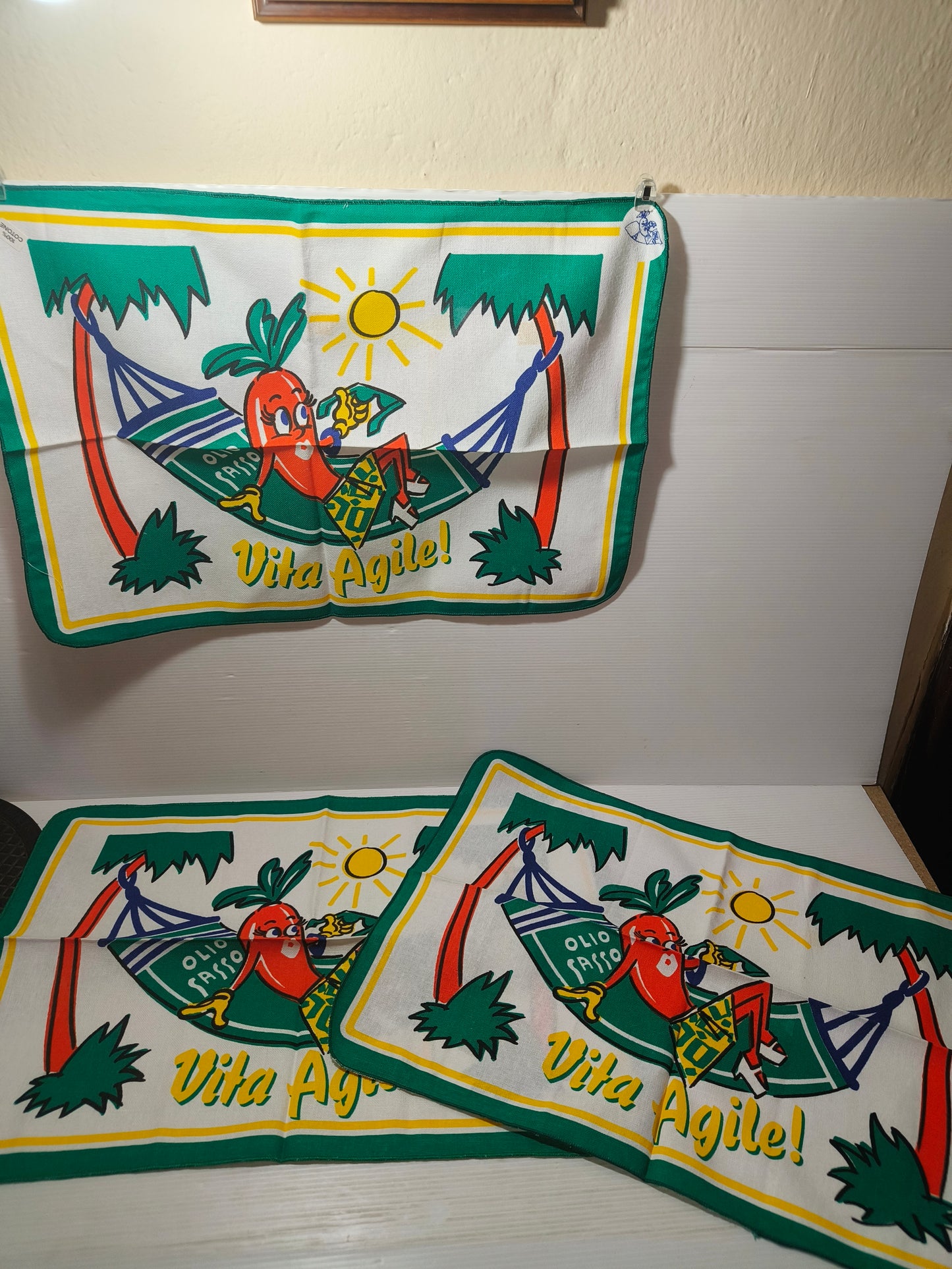 Tre tovagliette in cotone olio Sasso Anni 70