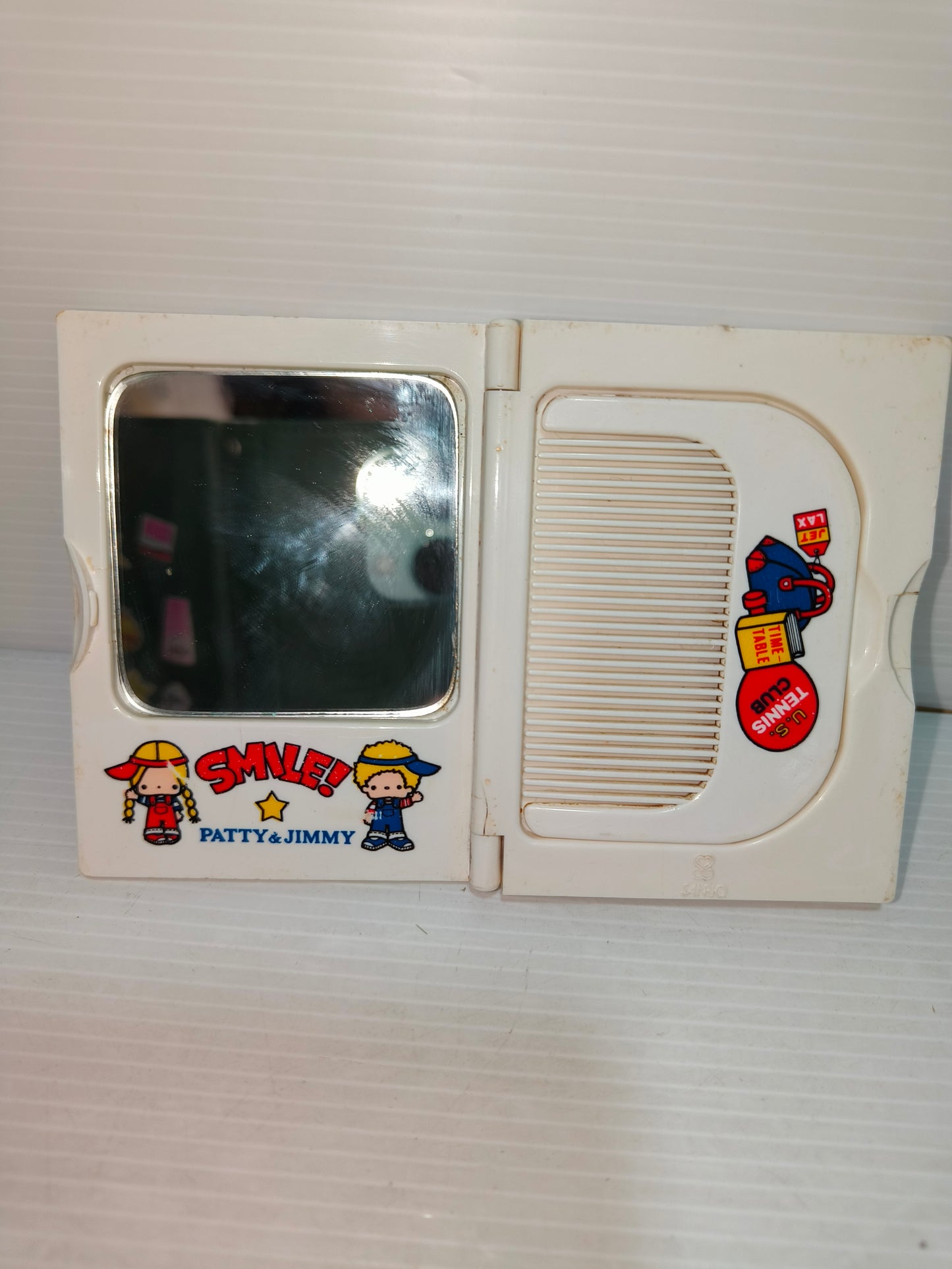Set specchio e pettine Patty and Jimmy, Sanrio anni 70 LEGGI