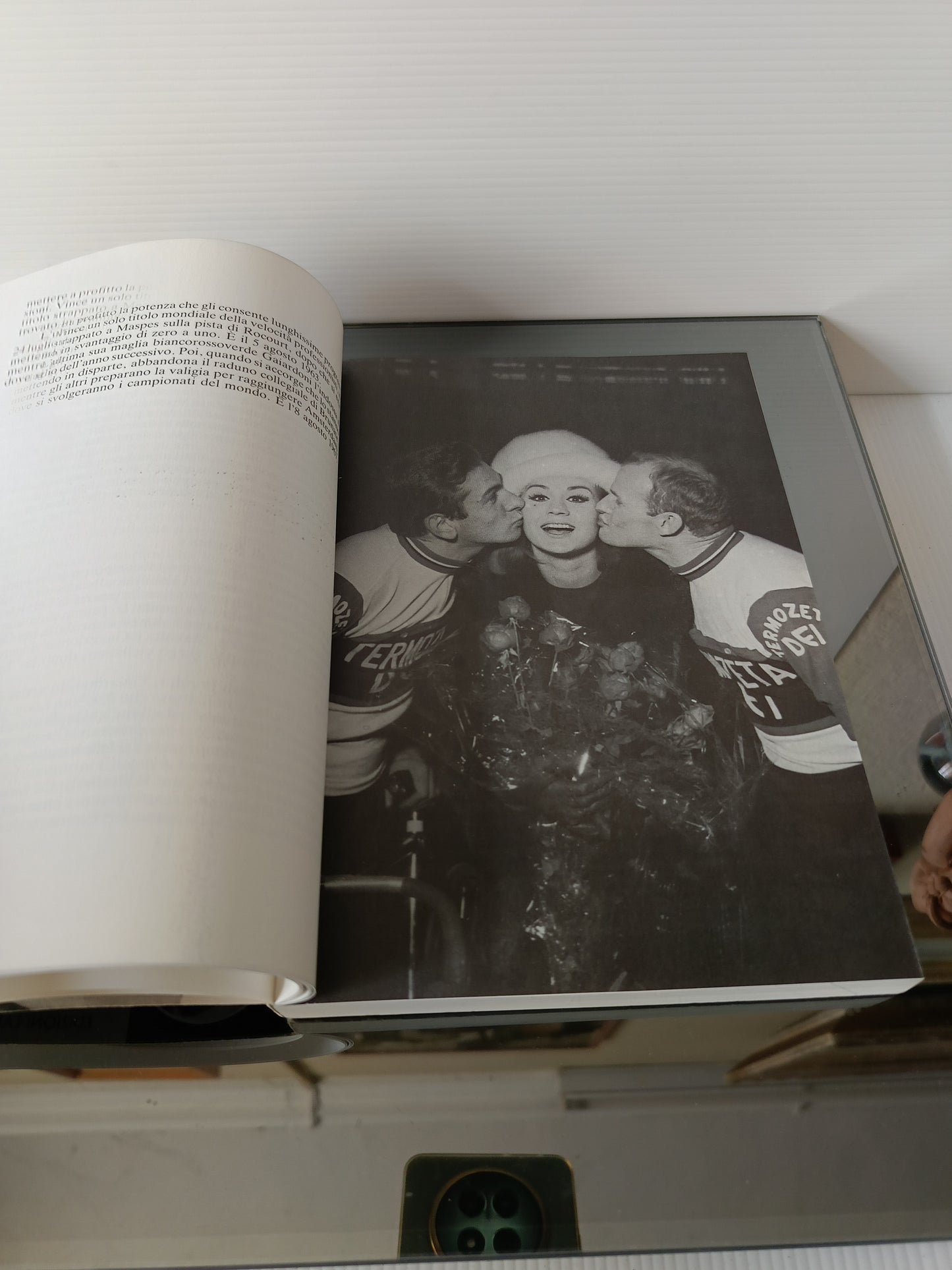 La Maglia Ciclamino Rino Negri Edito nel 1981 da Ediz.Landoni