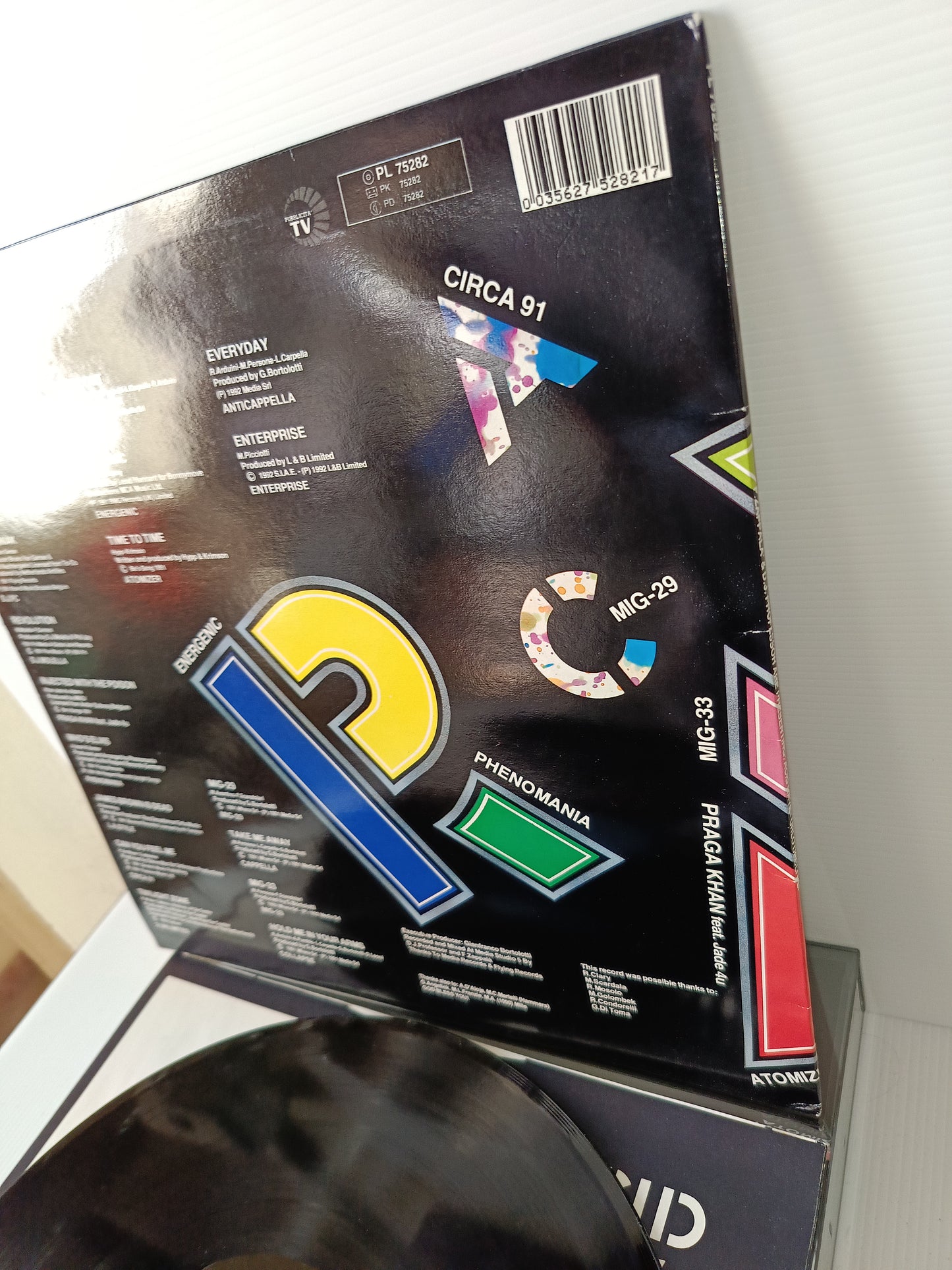 Acid Rave Urlo Degli Dei
D.J.Professor & Francesco Zappalà Lp Giri Edito nel 1992 da RCA Cod.PL75282