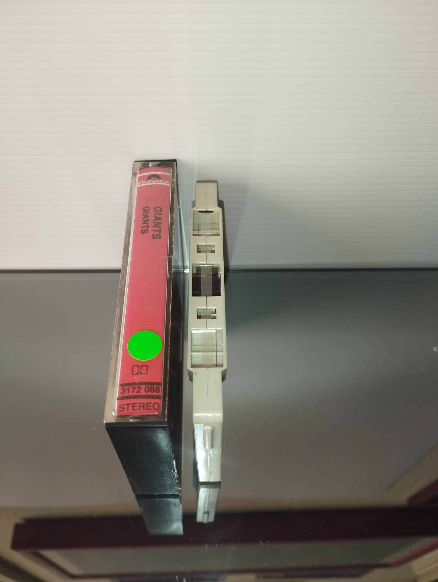 Giants Musicassetta
Edita nel 1979 da Polydor cod.3172088