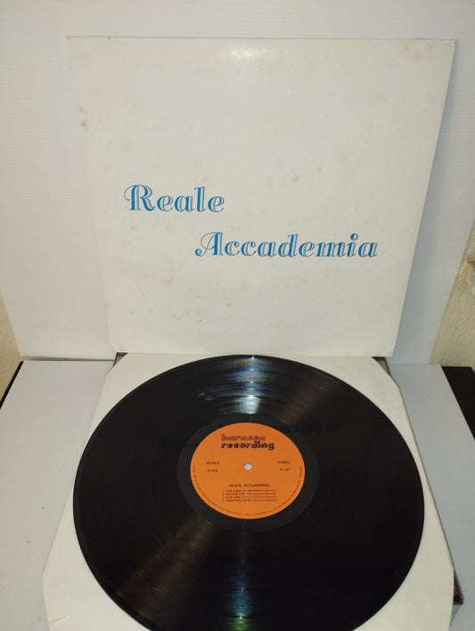 Reale Accademia Omonimo LP 33 Giri Edito nel 1987 da Baracca Recording Cod.BR/002
Genere:Electronic,Pop
Stile :Italo Disco
Molto raro