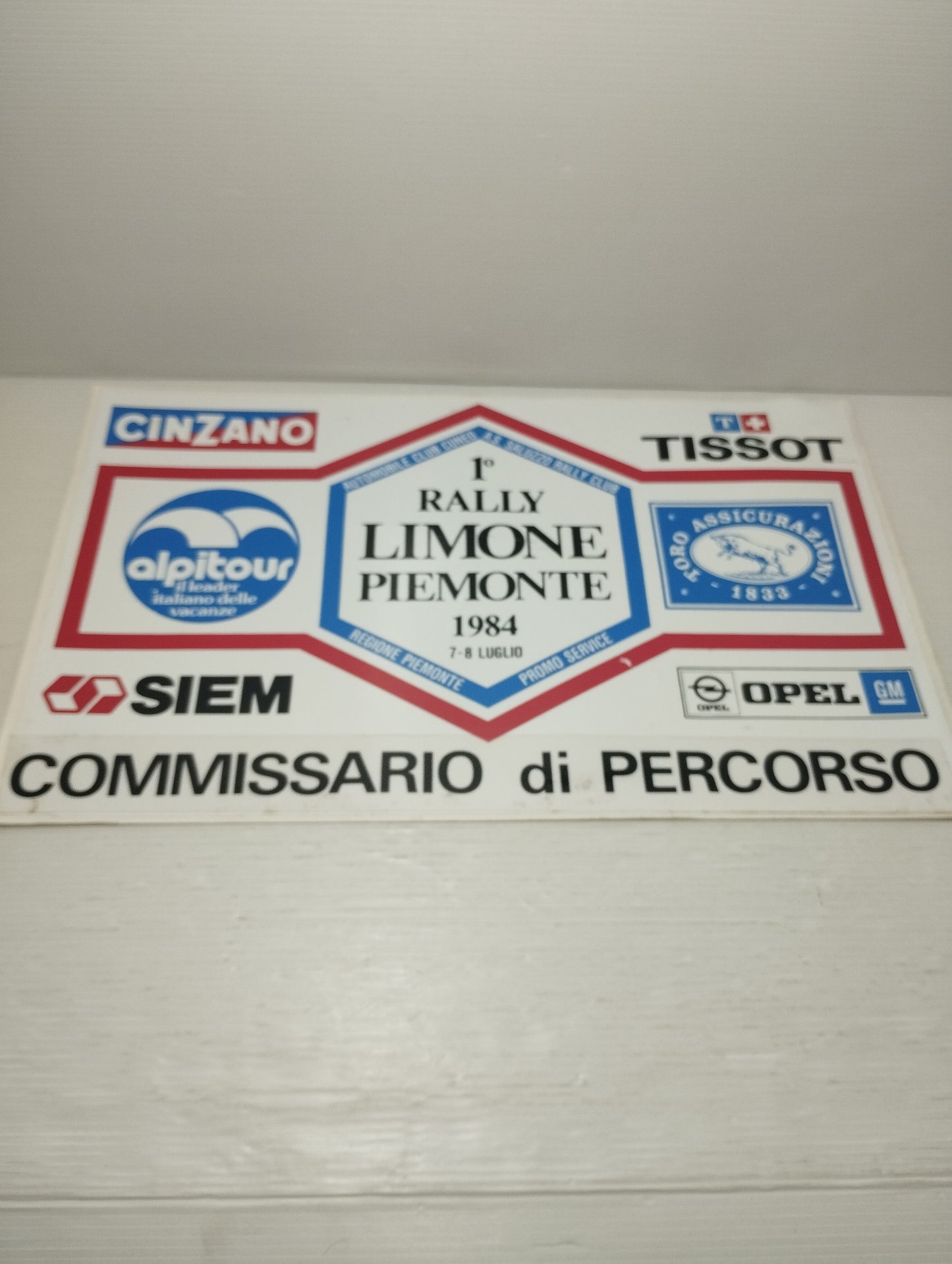 1° Rally Limone Piemonte 1984 Adesivo Originale
Misure 39x24 Cm circa
