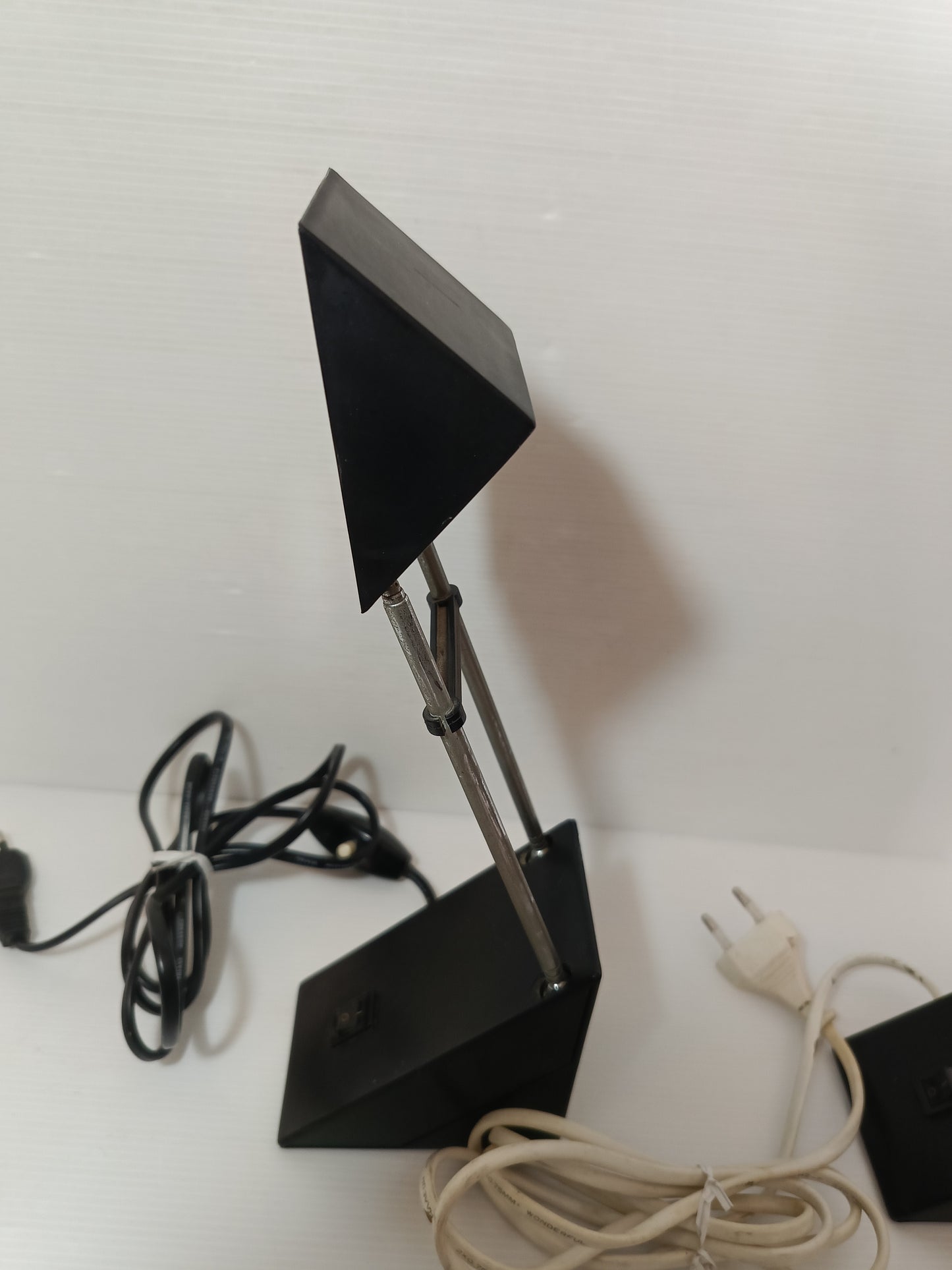 2 Lampade Design TL-101 Vintage da Restaurare