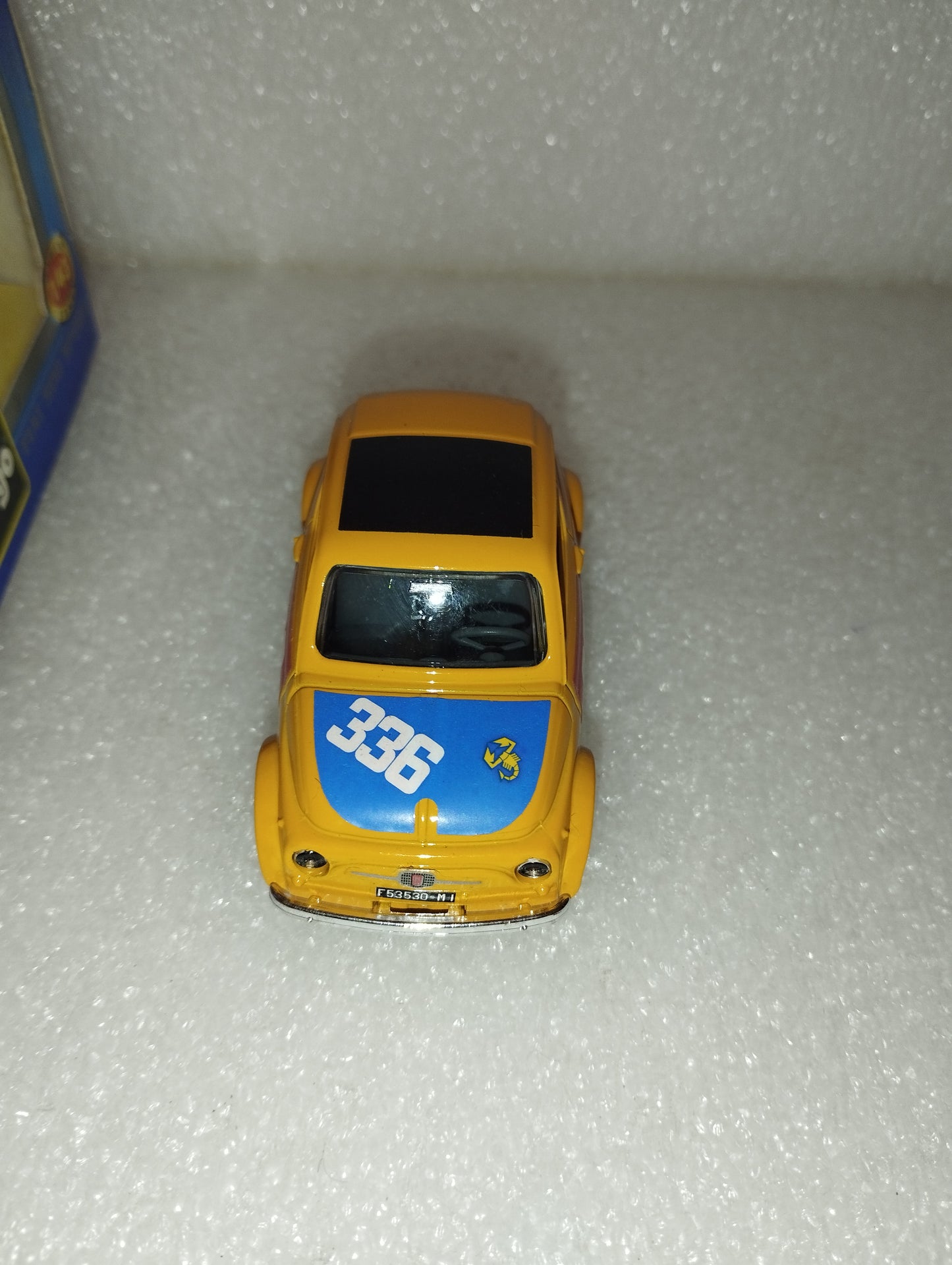 Fiat 500 Sport
Scala 1:43
Bburago
Street Fire Collection