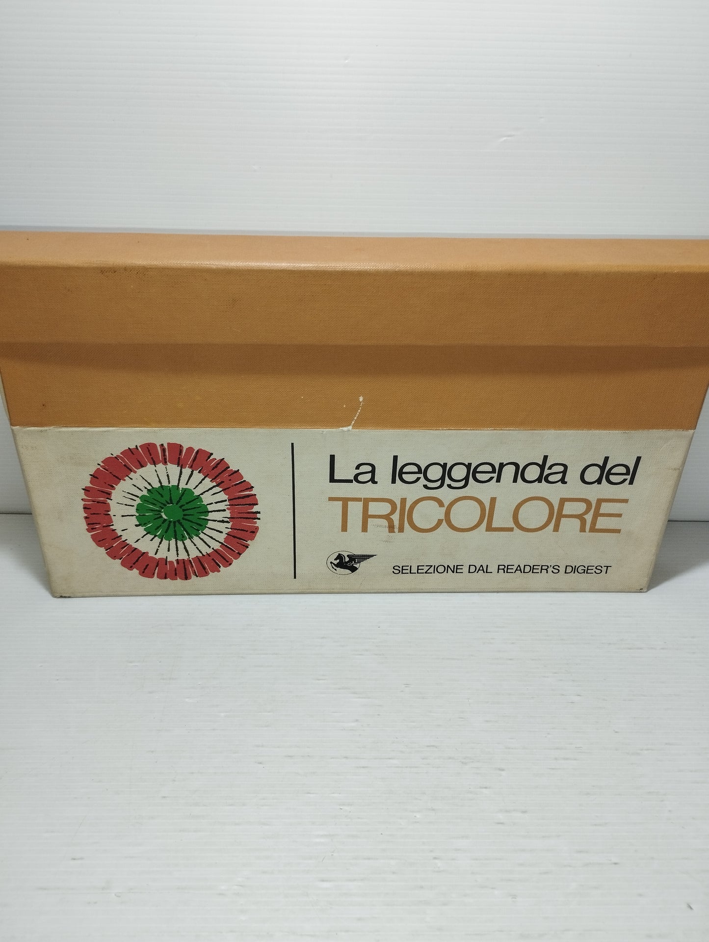 La Leggenda Del Tricolore Cofanetto
Edito nel 1970 da Selezione dal Reader's Digest