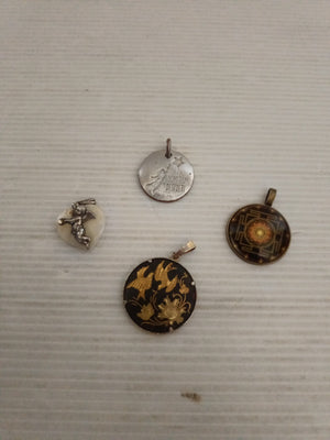 4 Ciondoli Vintage