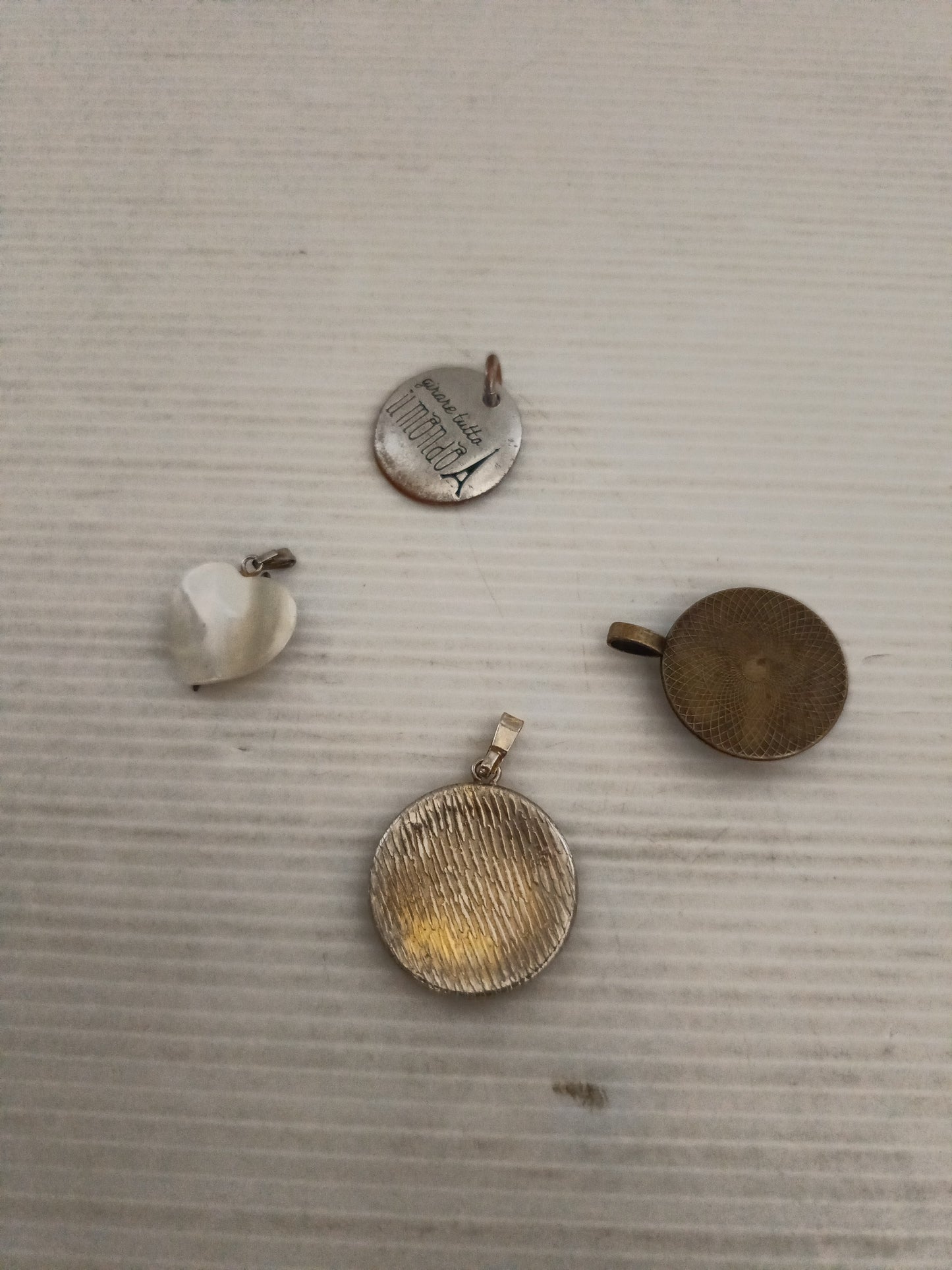 4 Ciondoli Vintage