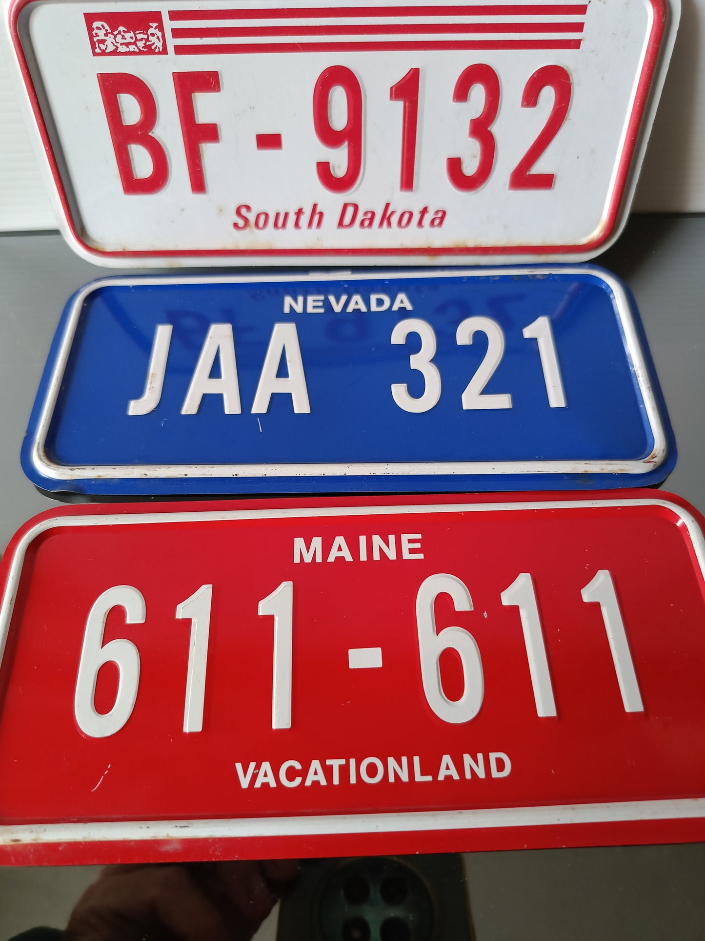 3 Targhette In Metallo
Riproduzioni
Misure 18,5 x 8,5 cm