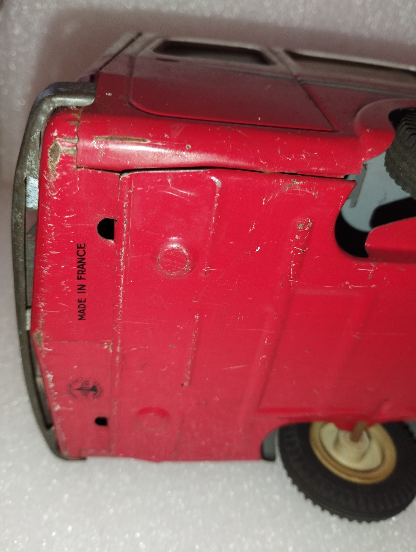 Transeurope Joustra In Latta A Frizione Vintage
Made in Francia