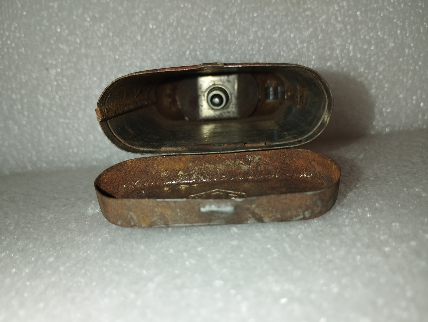 Torcia D'epoca
Marca Box
In metallo e vetro