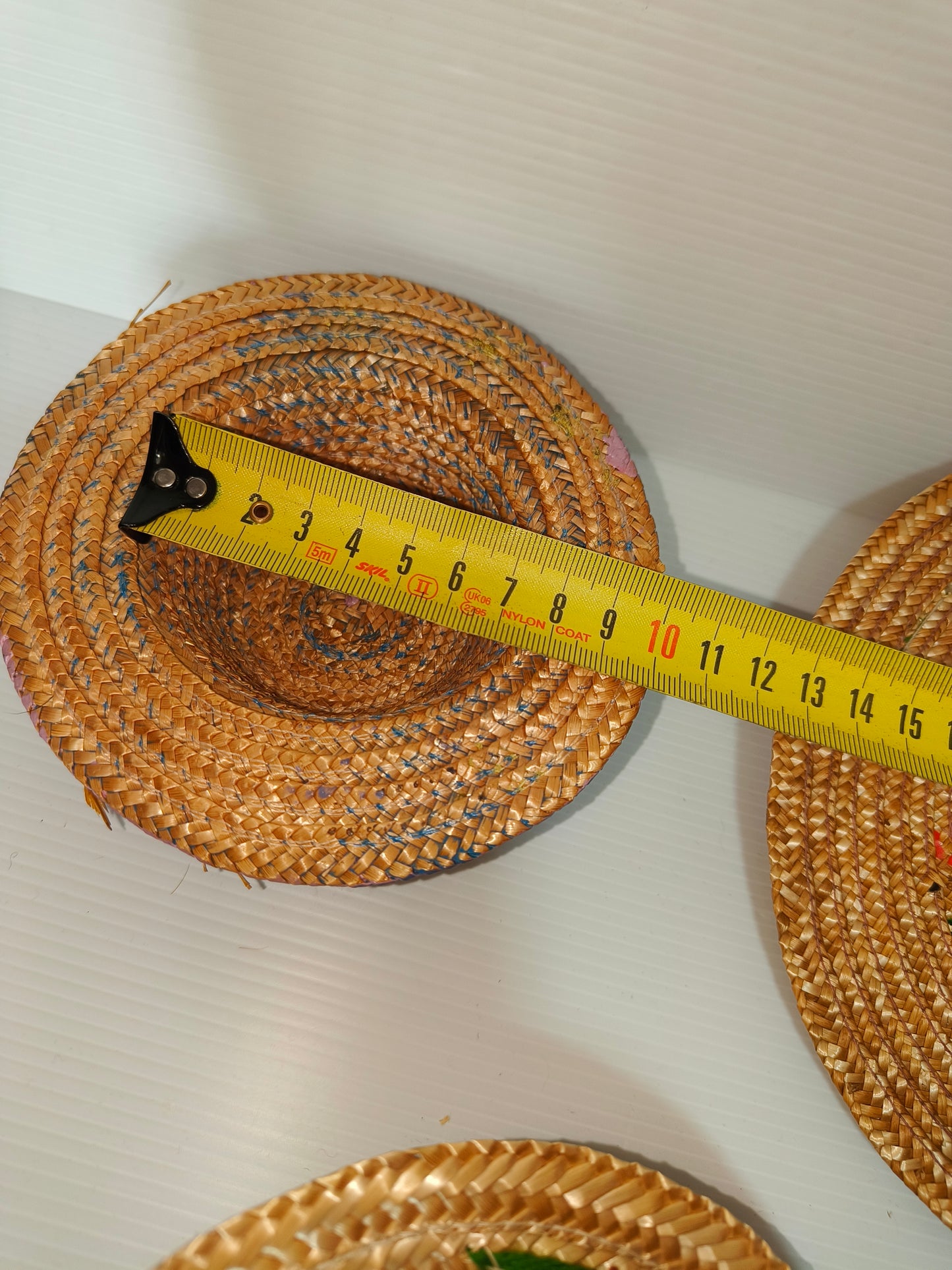 Cappelli in paglia per bambole vintage, LEGGI