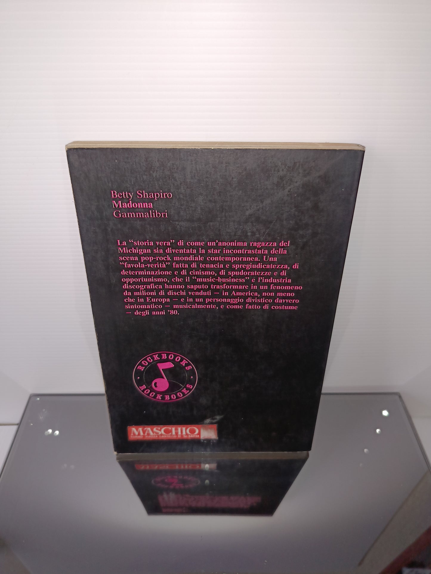 Madonna Betty Shapiro
Edito nel 1987 da Gammalibri
Prima Edizione