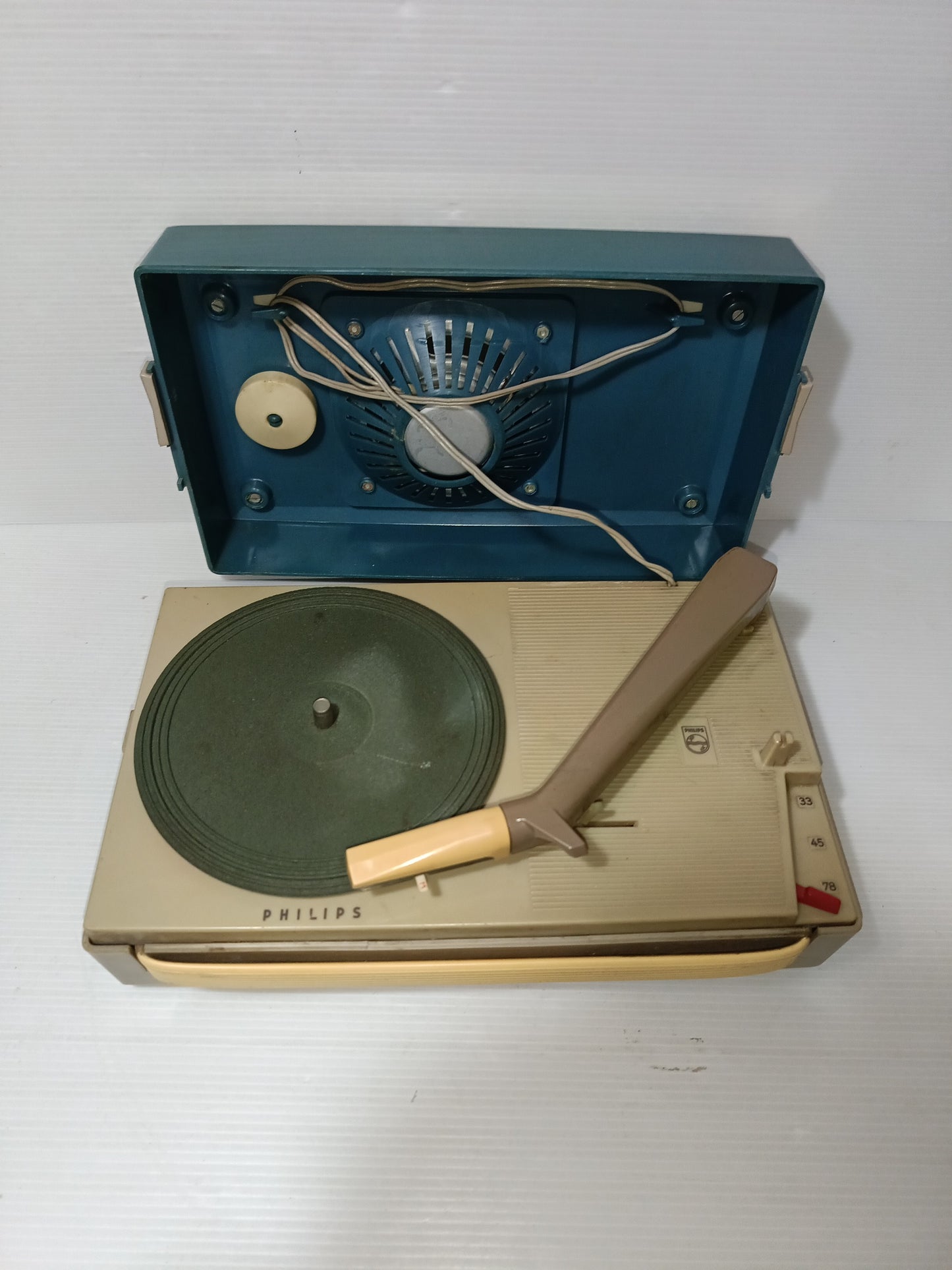 Philips All Transistor AG4000 Giradischi
Vintage
Non funzionante.Da riparare.